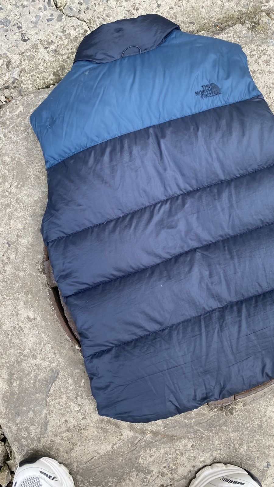The North Face × Vintage Vintage The North Face Retro Nuptse Puffer Vest Distressed Size US L / EU 52-54 / 3 - 7 Thumbnail