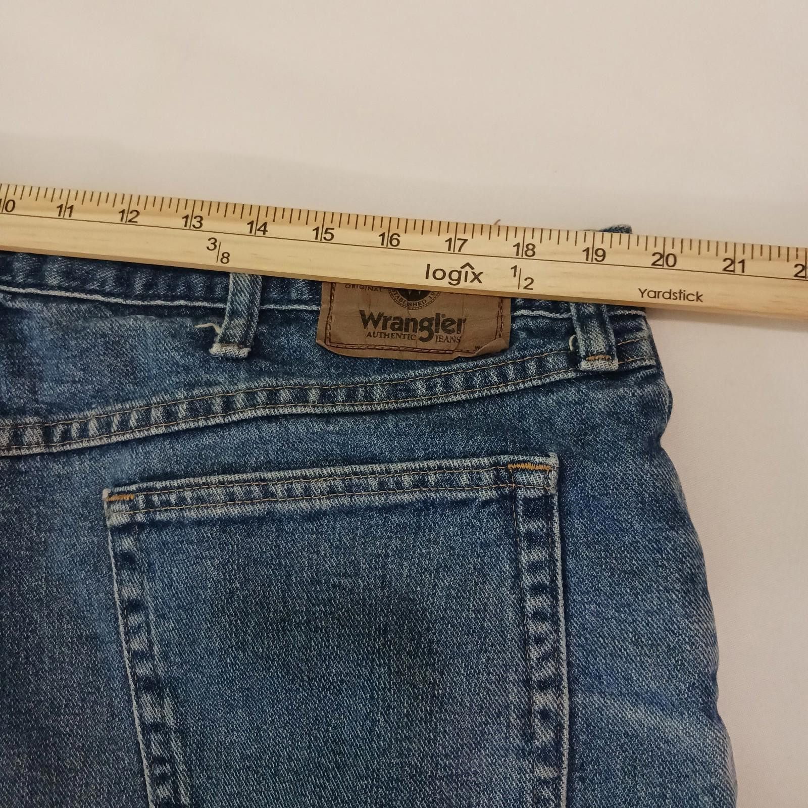 Wrangler Wrangler 606W1DH Relaxed Fit Men's 40 Blue Denim Jean Shorts Size US 40 / EU 56 - 5 Thumbnail