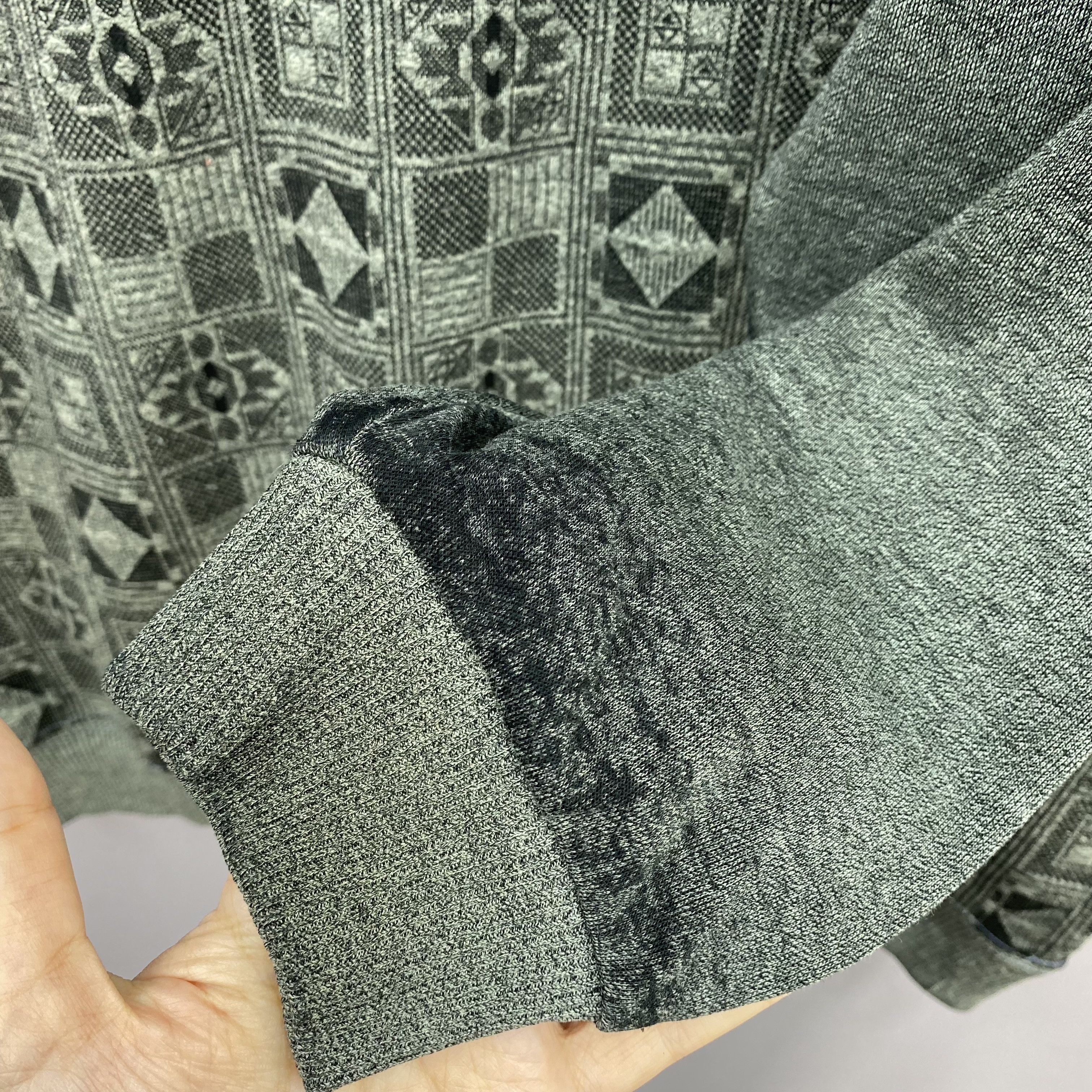 Pierre Balmain Vintage 90s Pierre Balmain Sweatshirt Geometric Sweater Size M / US 6-8 / IT 42-44 - 10 Thumbnail