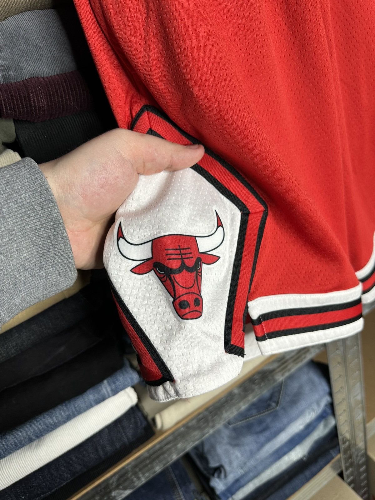 Nike Chicago Bulls Nike Men's NBA Red Swingman Shorts Size S (30) Size US 30 / EU 46 - 5 Thumbnail