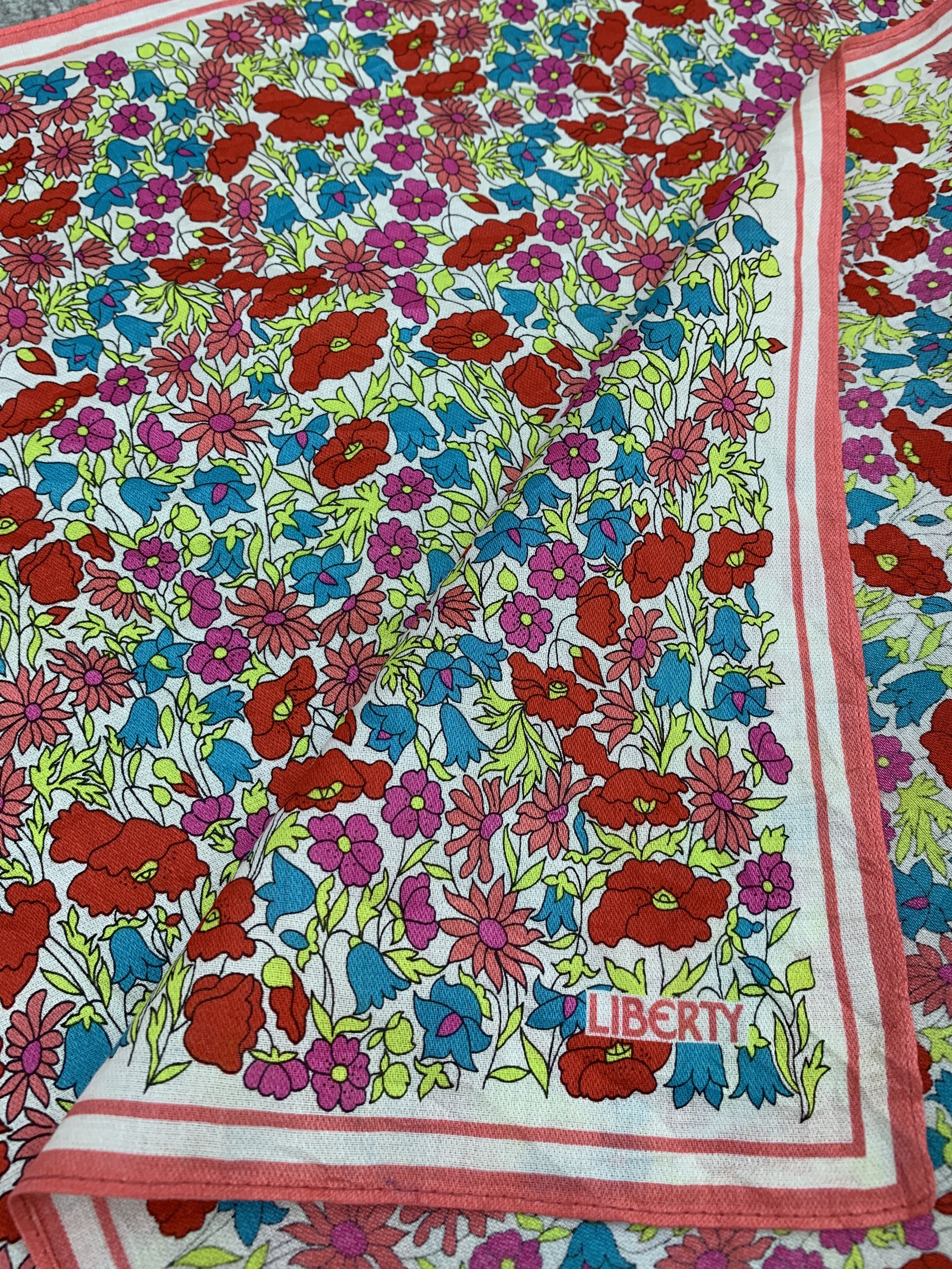 Liberty × Vintage Vintage Liberty Neckerchief/ Handkerchief Scarves - HKA900 Size ONE SIZE - 6 Thumbnail