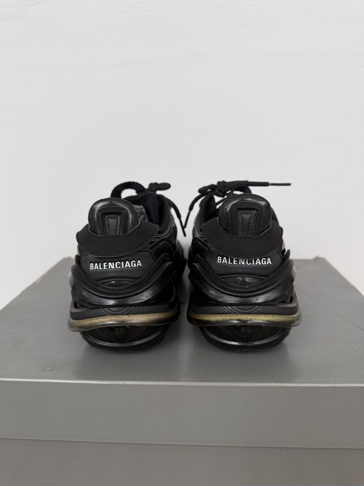 Balenciaga Balenciaga Tyrex Sneakers Size US 8 / IT 38 - 2 Thumbnail