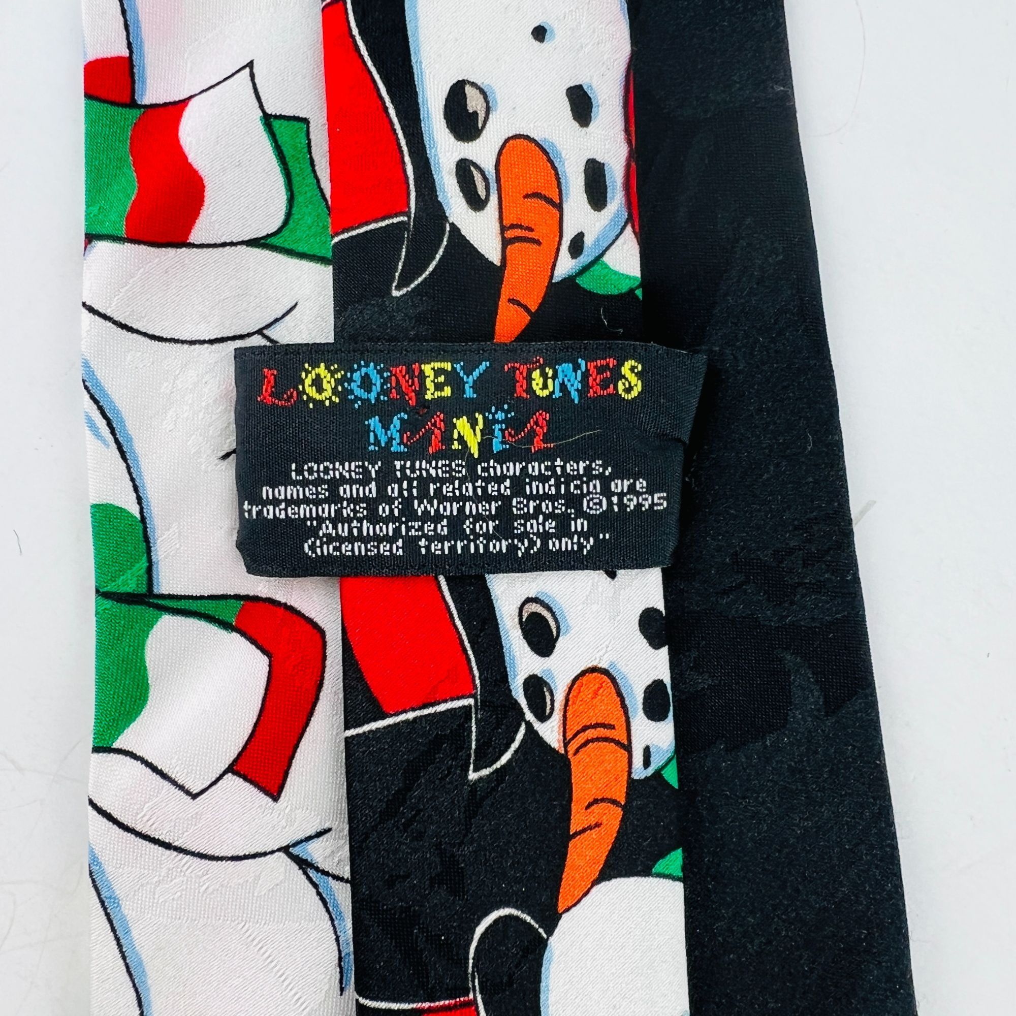 Other Looney Tunes Mania Bugs Bunny Snowman Christmas Holiday Neck Size ONE SIZE - 6 Thumbnail