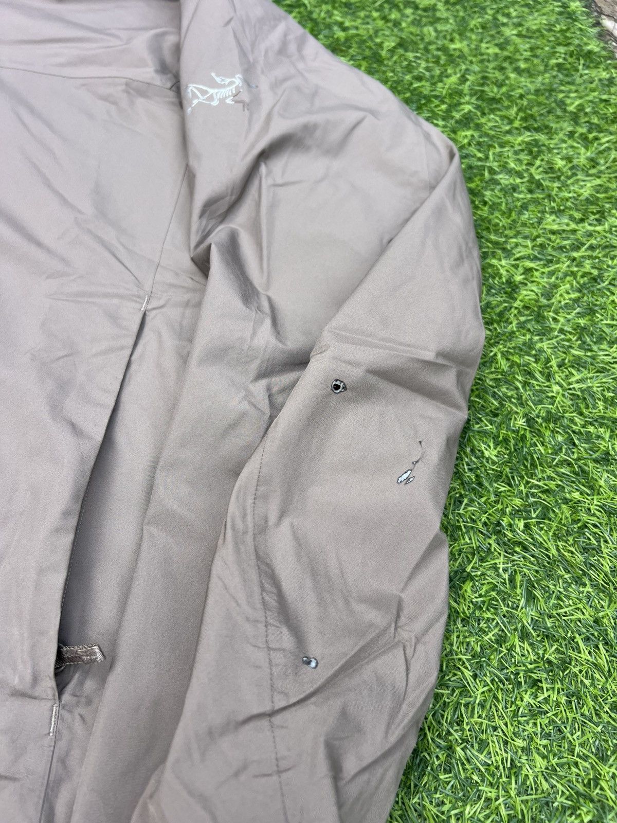 Arc'teryx Arc'teryx Solano Hoody-GORE-TEX INFINIUM–Moonshadow/Dracaena Size US M / EU 48-50 / 2 - 10 Thumbnail
