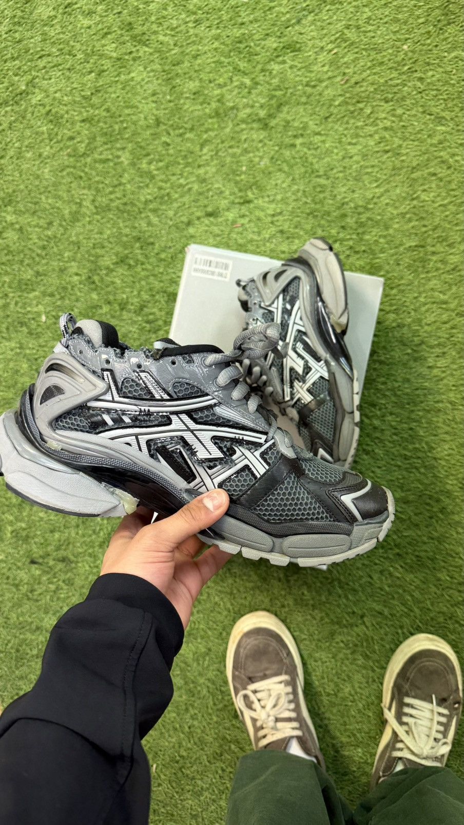 Balenciaga Balenciaga Runner - Grey/Black Size US 9 / EU 42 - 5 Thumbnail