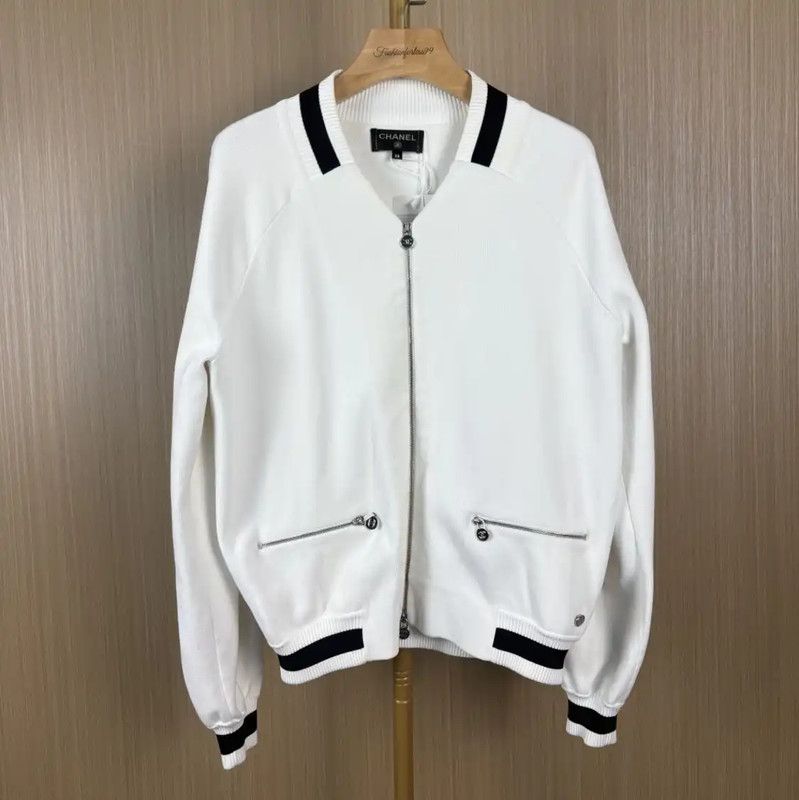 Chanel Chanel White Cotton Women's Cardigan 0089 Size M / US 6-8 / IT 42-44 - 1 Thumbnail