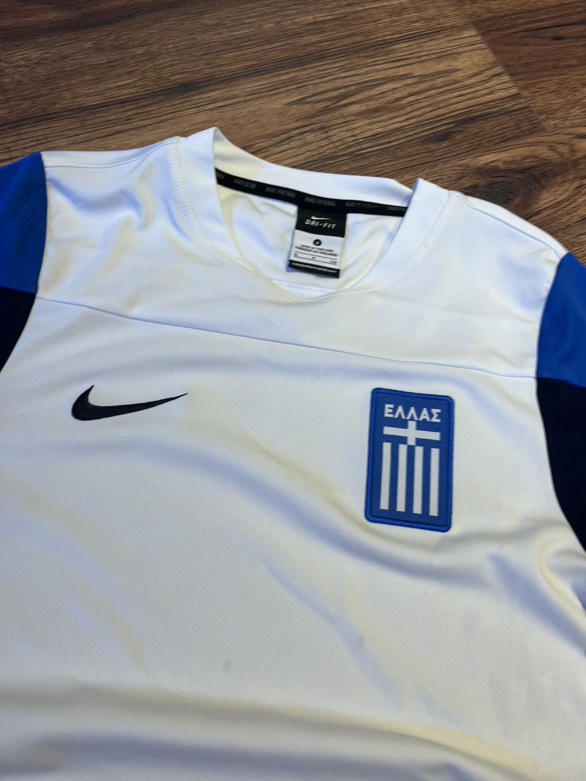 Nike Vintage Nike Greece Home Jersey 2010’s White Kit Size US M / EU 48-50 / 2 - 2 Thumbnail