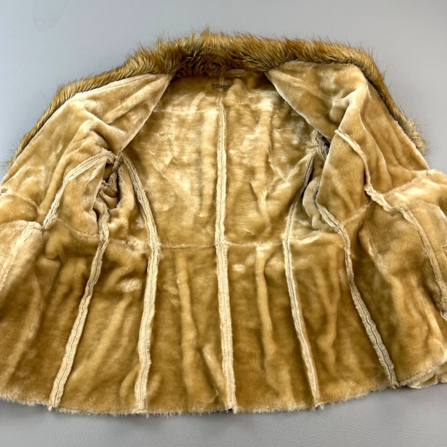 Guess VINTAGE GUESS Jacket Women’s Large Tan Leather Faux Fur Trim Shearling Boho 90s Jacket Mens Womens Girls Size L / US 10 / IT 46 - 6 Thumbnail