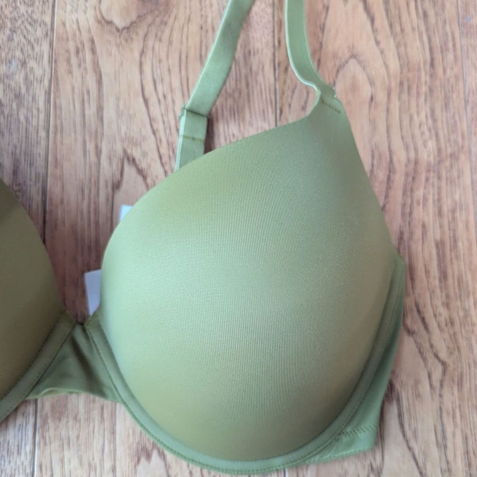 Vintage Victoria's Secret PINK Wear Everywhere Push-Up Bra 36DD Olive Green Underwire Regular Size Shape DD Size ONE SIZE - 3 Thumbnail