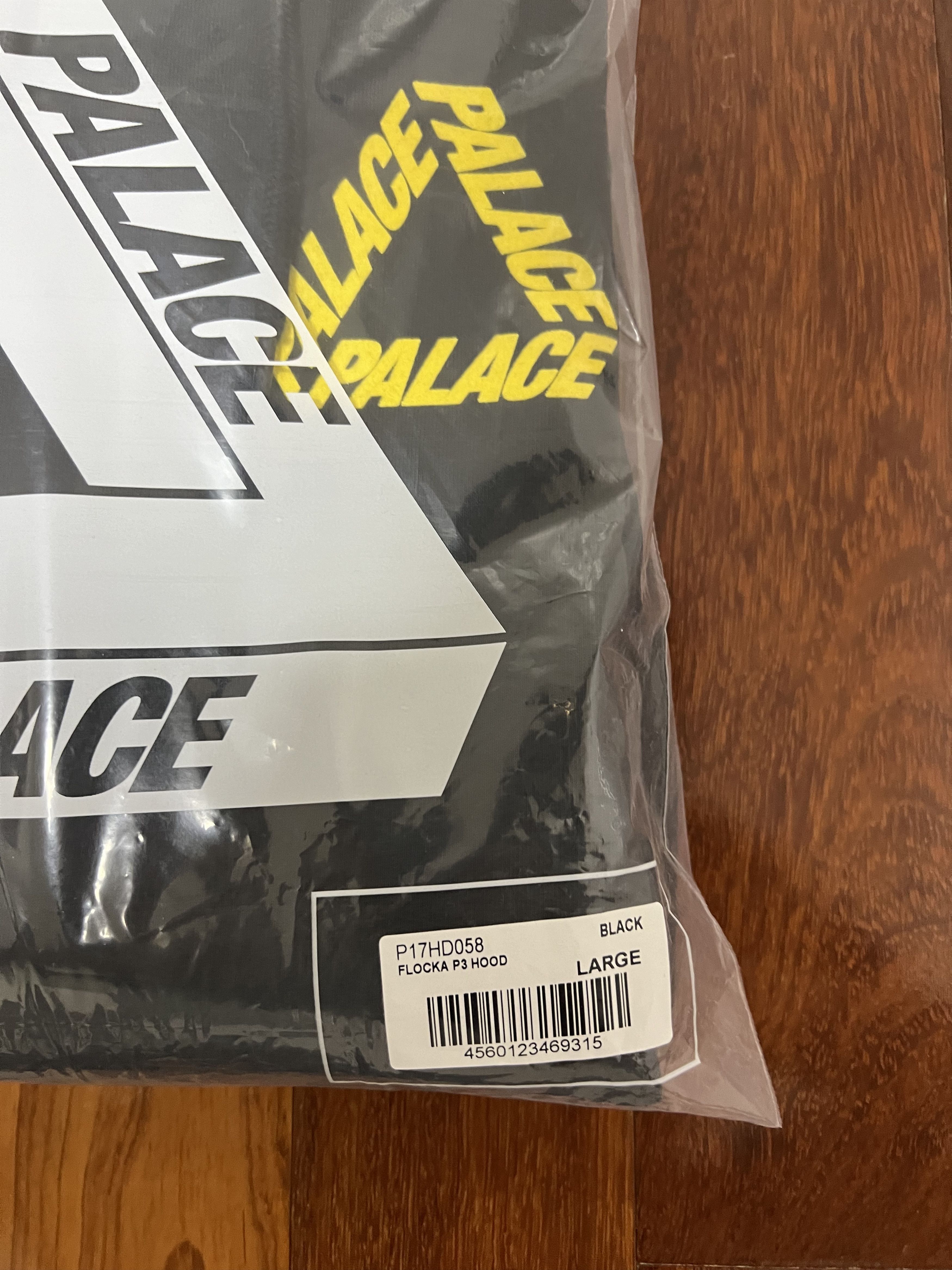 Palace 💚 2019 Palace Flocka P3 Hoodie Black Large NEW Size US L / EU 52-54 / 3 - 11 Thumbnail