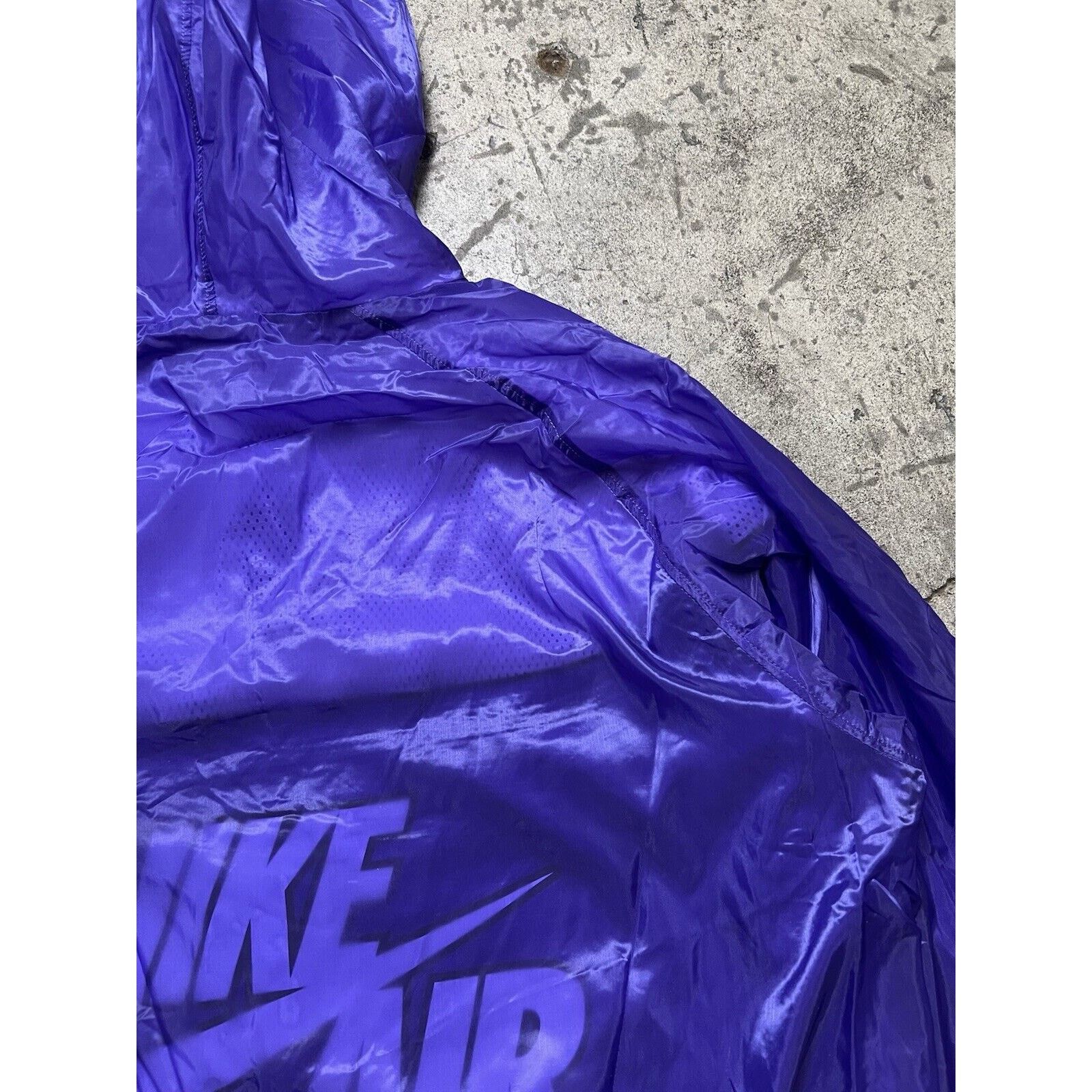 Nike 2007 Nike Air Purple Zip Up Satin Jacket Men’s L Rare Vtg Size US L / EU 52-54 / 3 - 10 Thumbnail