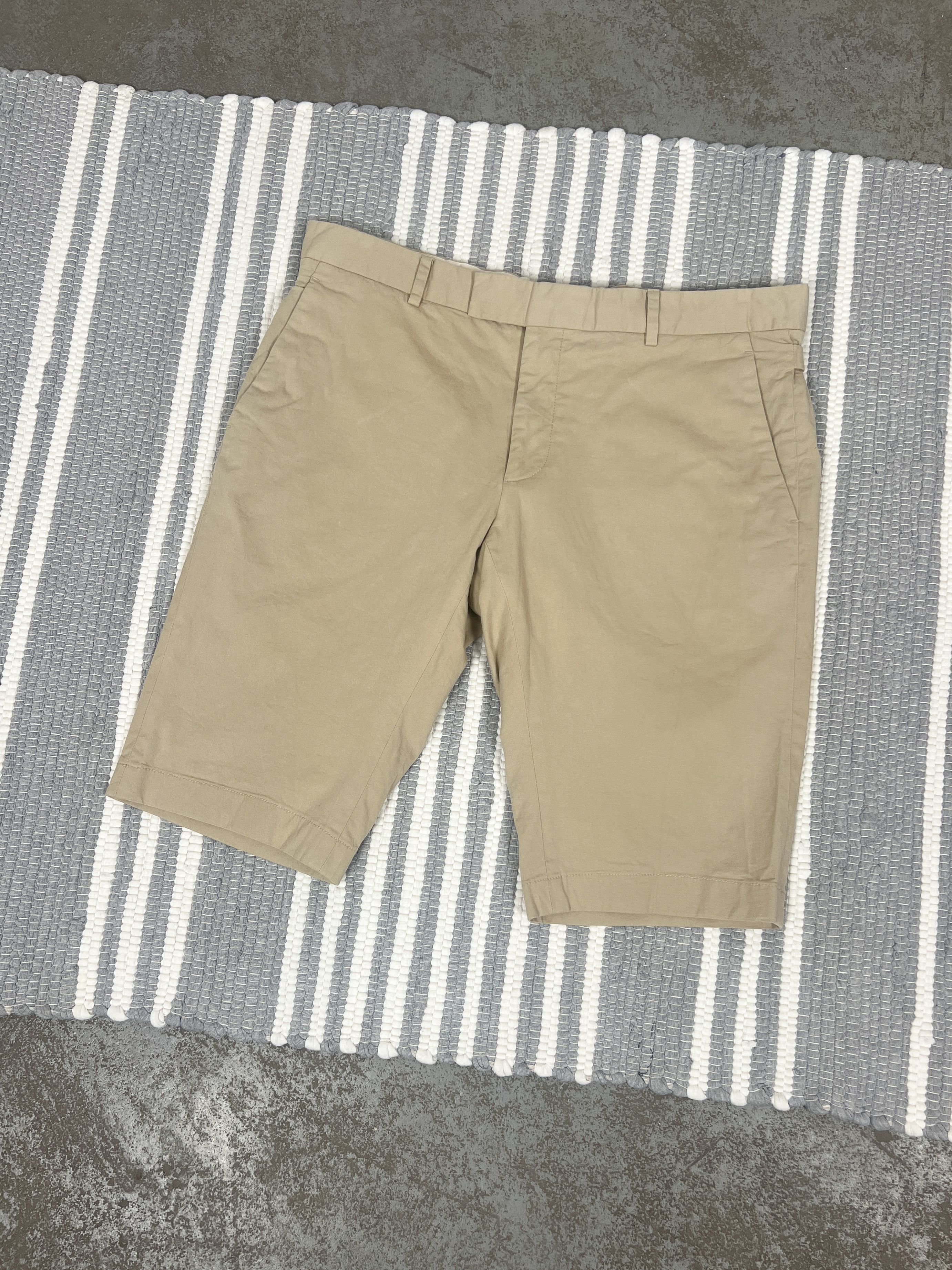 Ralph Lauren Ralph Lauren Chino Beige Shorts Size US 34 / EU 50 - 1 Thumbnail