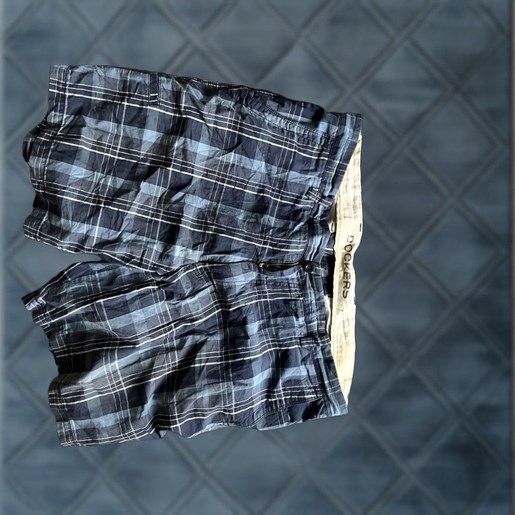 Dockers DOCKERS Bermuda Shorts 40 Blue Plaid Flat Front Casual Cotton Men Short 40 Regular Belt Loops Pockets Vintage No Mens Size US 40 / EU 56 - 1 Thumbnail