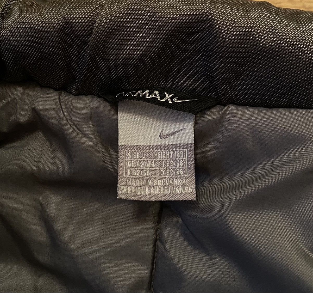 Nike Nike AirMax Metallic Silver Winter Jacket x Vintage x Rare Size US L / EU 52-54 / 3 - 8 Thumbnail