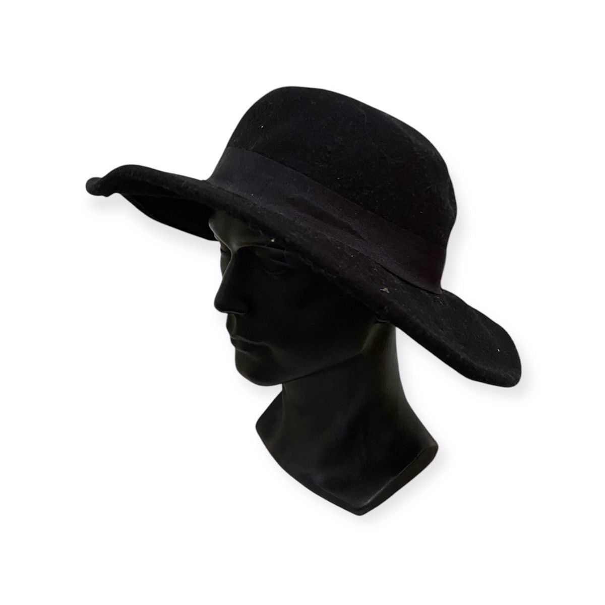 GU × Japanese Brand Japanese Brand GU Plain Bucket Hat Size ONE SIZE - 1 Thumbnail