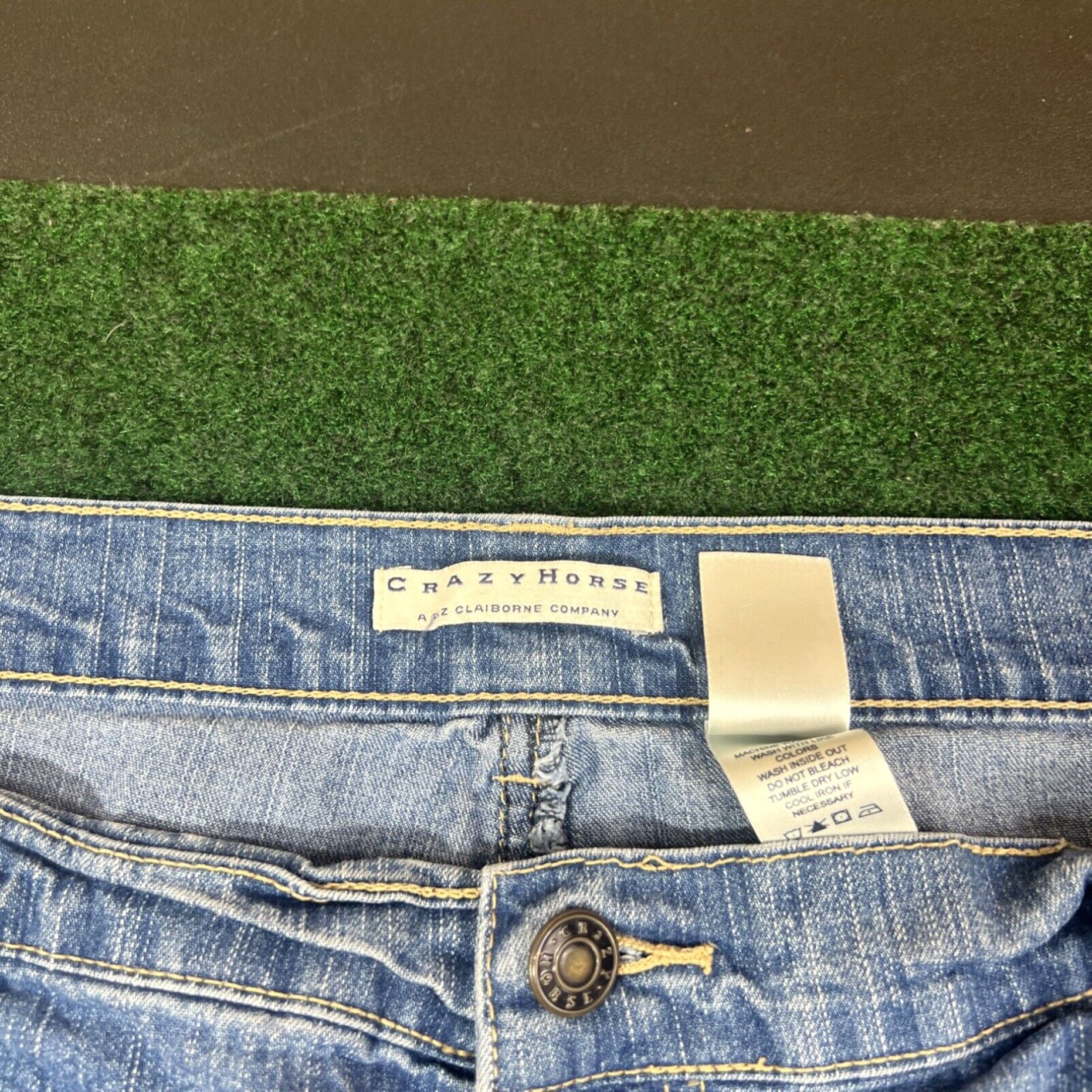 Vintage CRAZY HORSE Jeans Womens 18 Blue Denim Pants Jeans Capri Style Measures 36x22 Size 40" / US 18 - 5 Thumbnail
