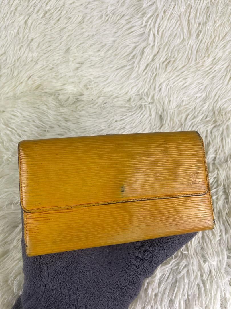 Louis Vuitton Louis Vuitton Epi Leather Trifold Long Wallet Size ONE SIZE - 1 Thumbnail