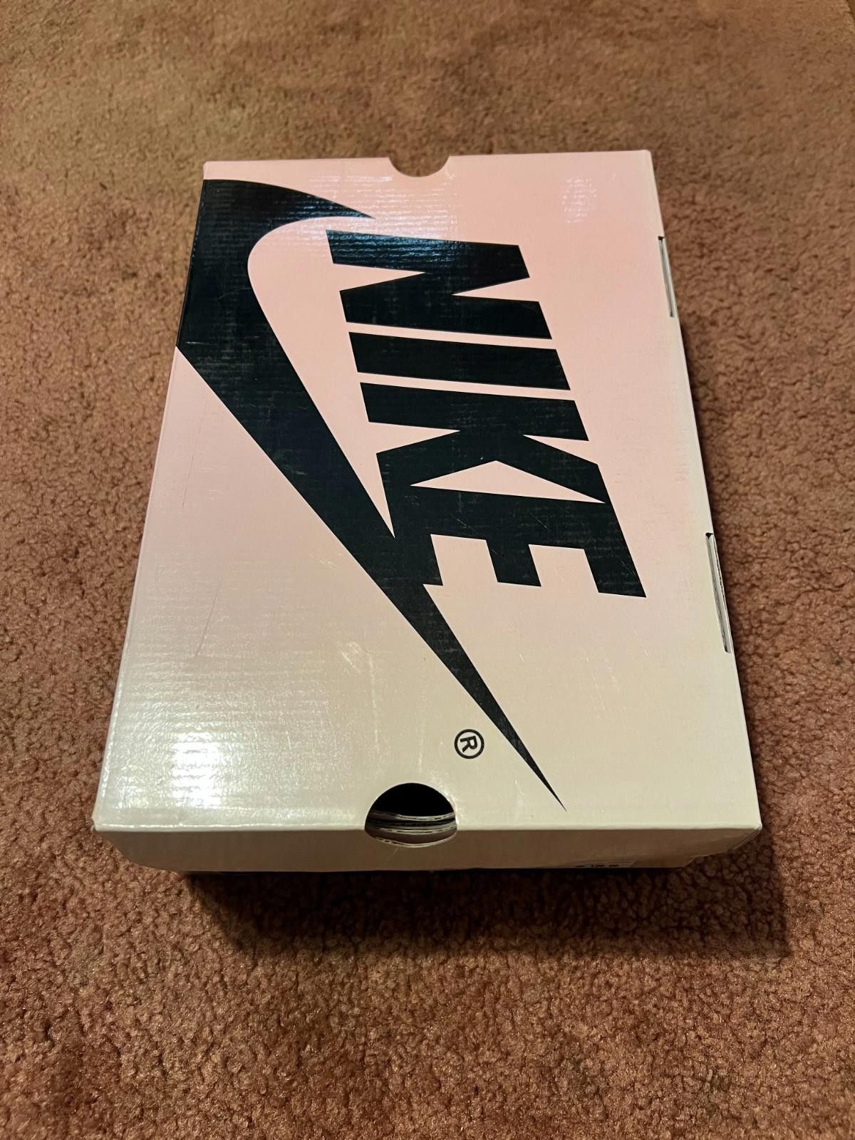 Nike 2004 Nike SB Dunk High Pro UNKLE Dunkle Futura 305050-013 Size US 10.5 / EU 43-44 - 4 Thumbnail