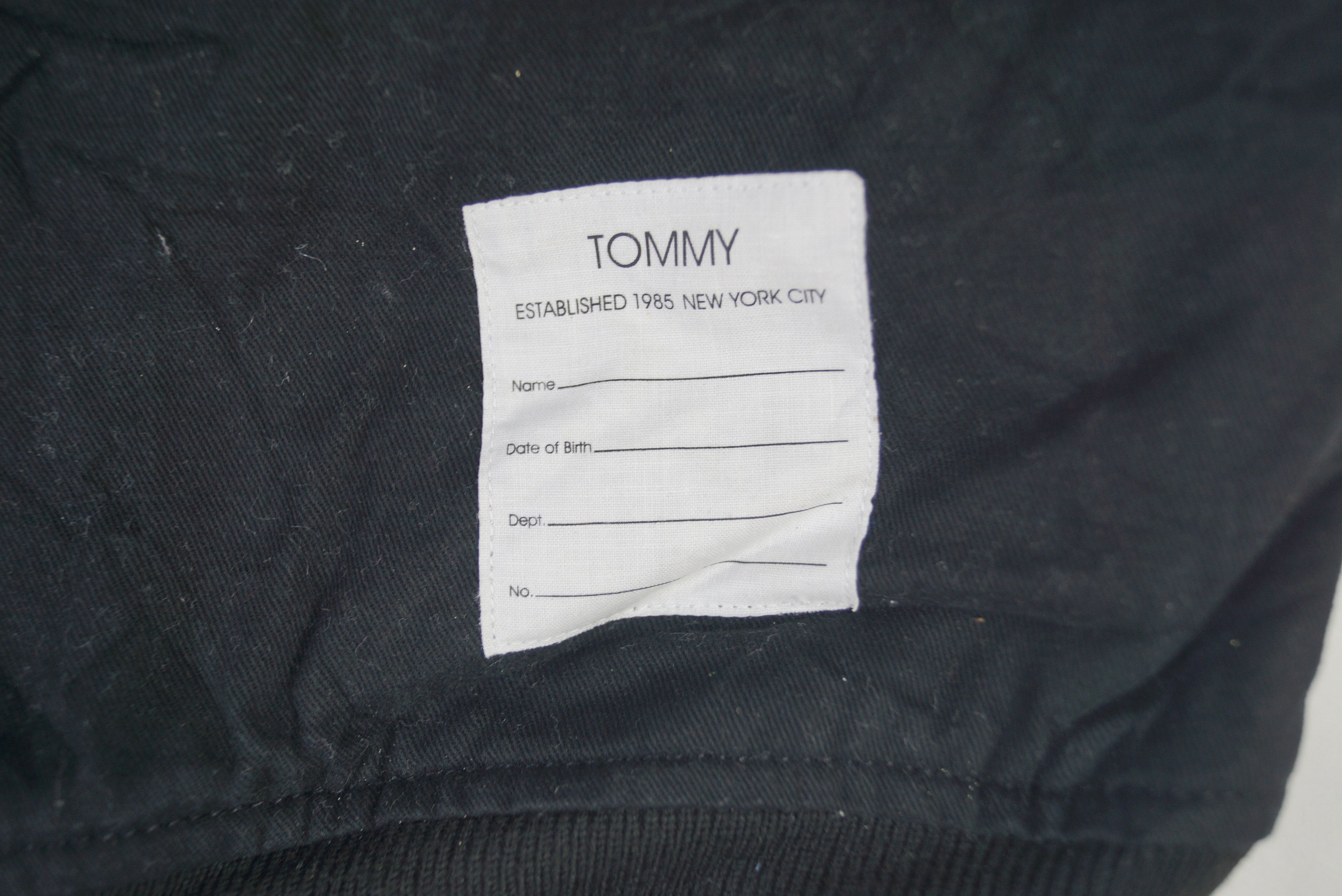 Tommy Jeans × Vintage Tommy Sleeveless T Logo Nice Design Size US S / EU 44-46 / 1 - 9 Thumbnail