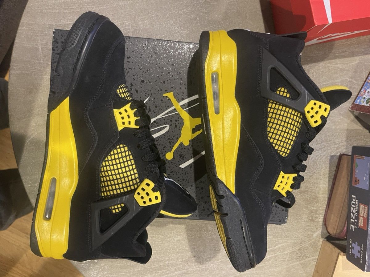 Jordan Brand Jordan 4 Thunder Size US 10 / EU 43 - 3 Thumbnail