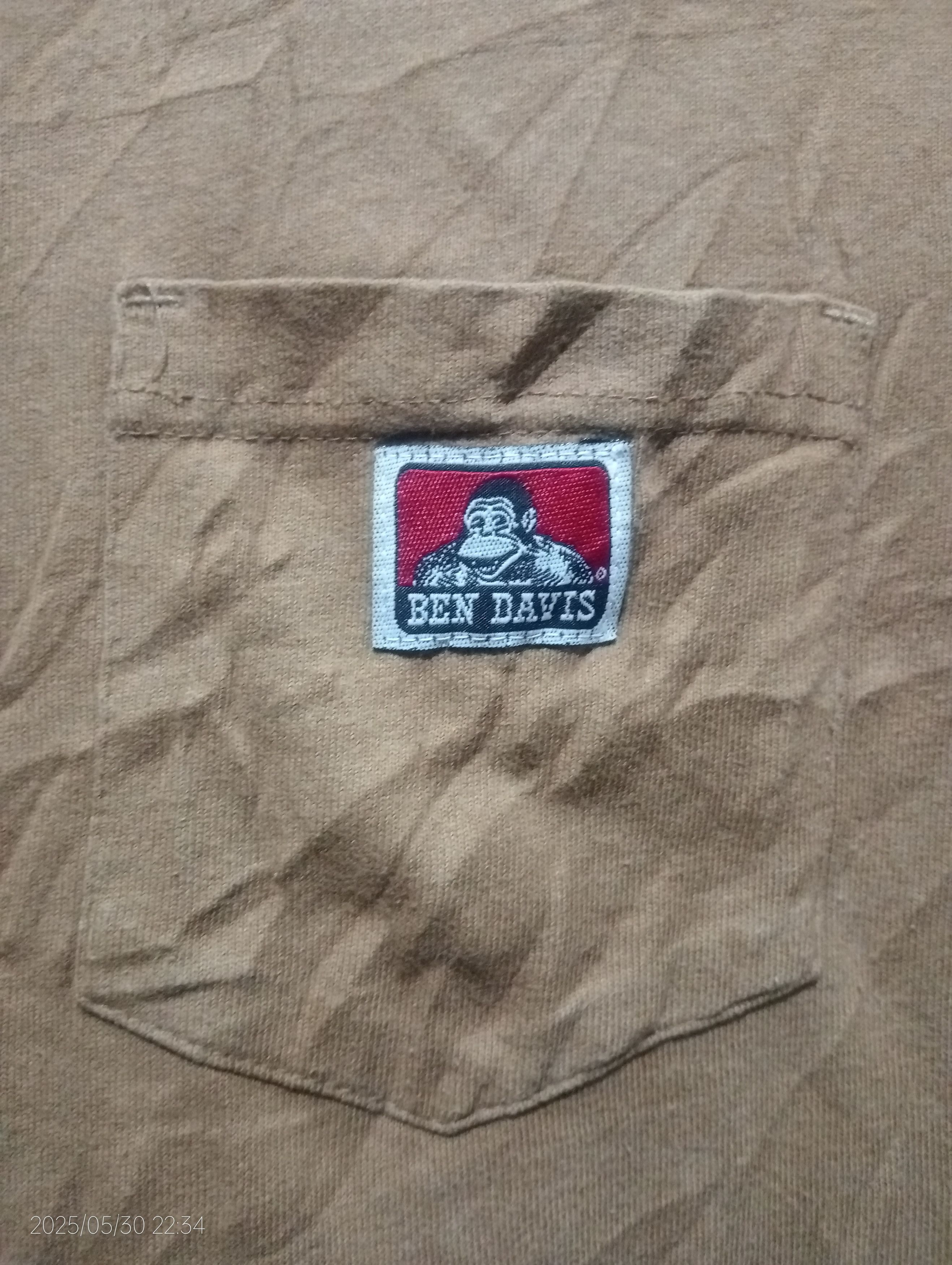 Ben Davis Vintage Ben Davis Single Pocket Long Sleeve Tshirt Size US M / EU 48-50 / 2 - 3 Thumbnail