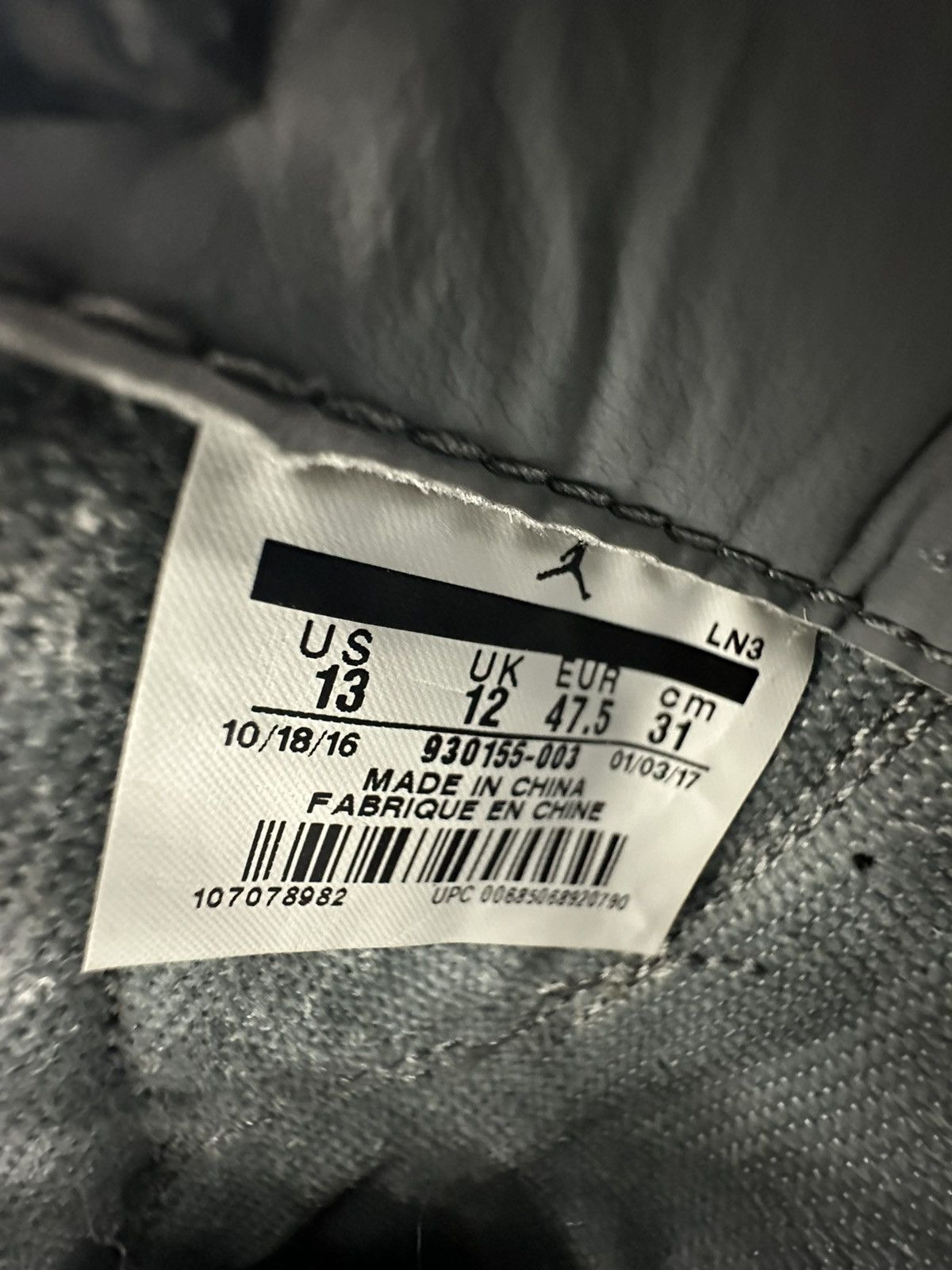 Jordan Brand × Kaws Jordan 4 x Kaws Size US 13 / EU 46 - 16 Thumbnail