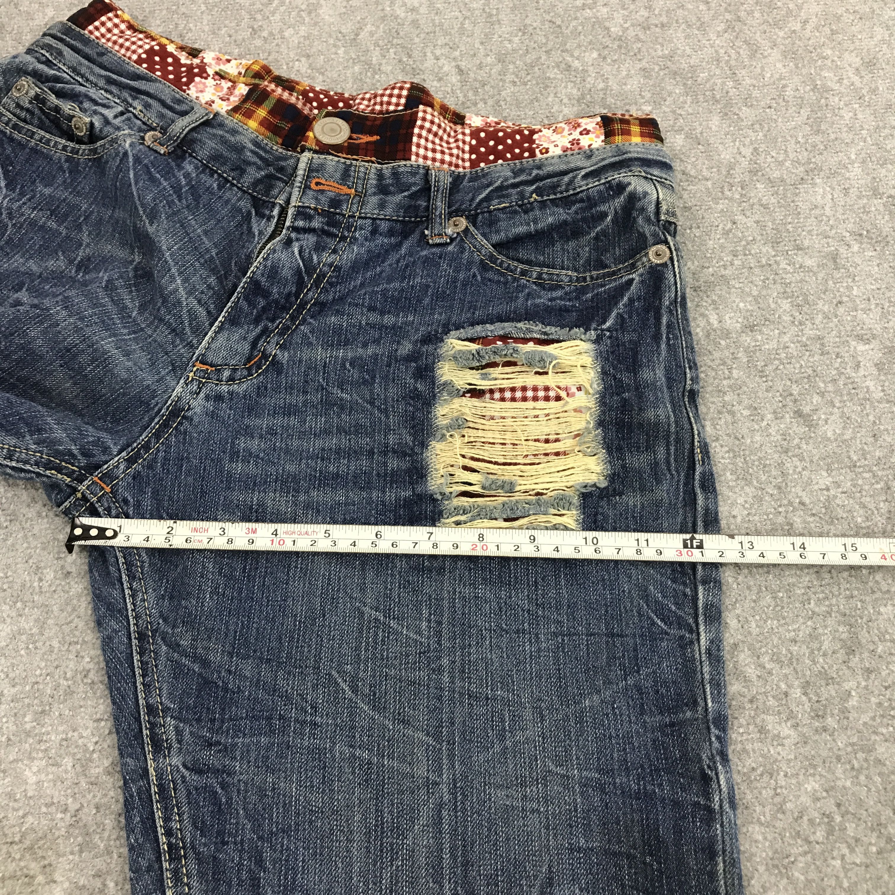Japanese Brand JAPANESE BRAND DISTRESSED DENIM PATCHWORK JEANS Size US 30 / EU 46 - 10 Thumbnail