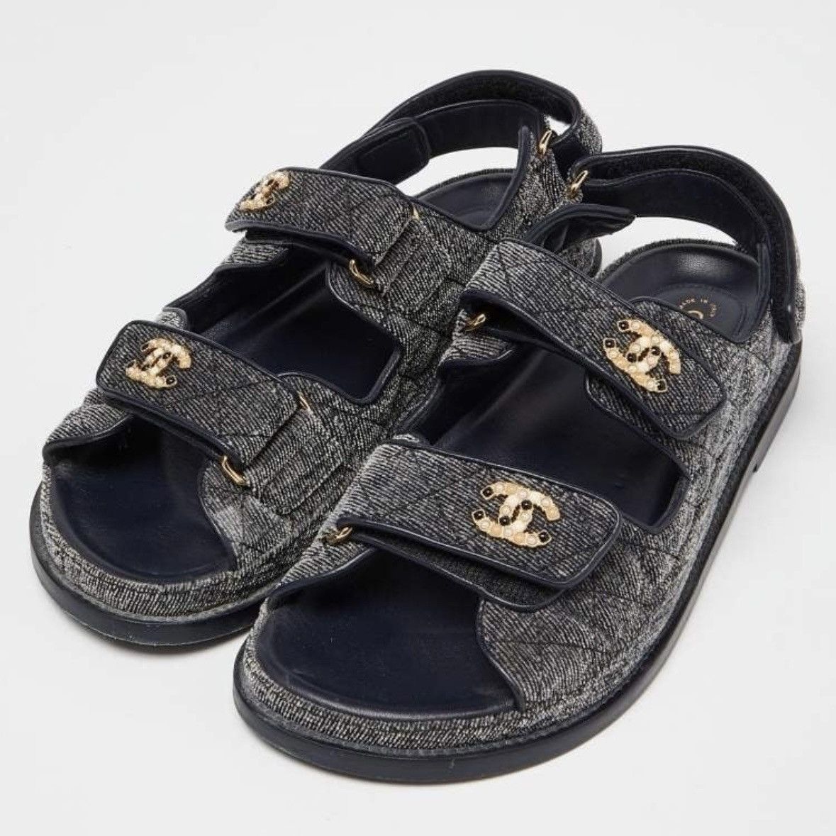 Chanel Chanel Navy Blue Quilted Velvet CC Velcro Dad Flats Size US 6 / IT 36 - 8 Thumbnail