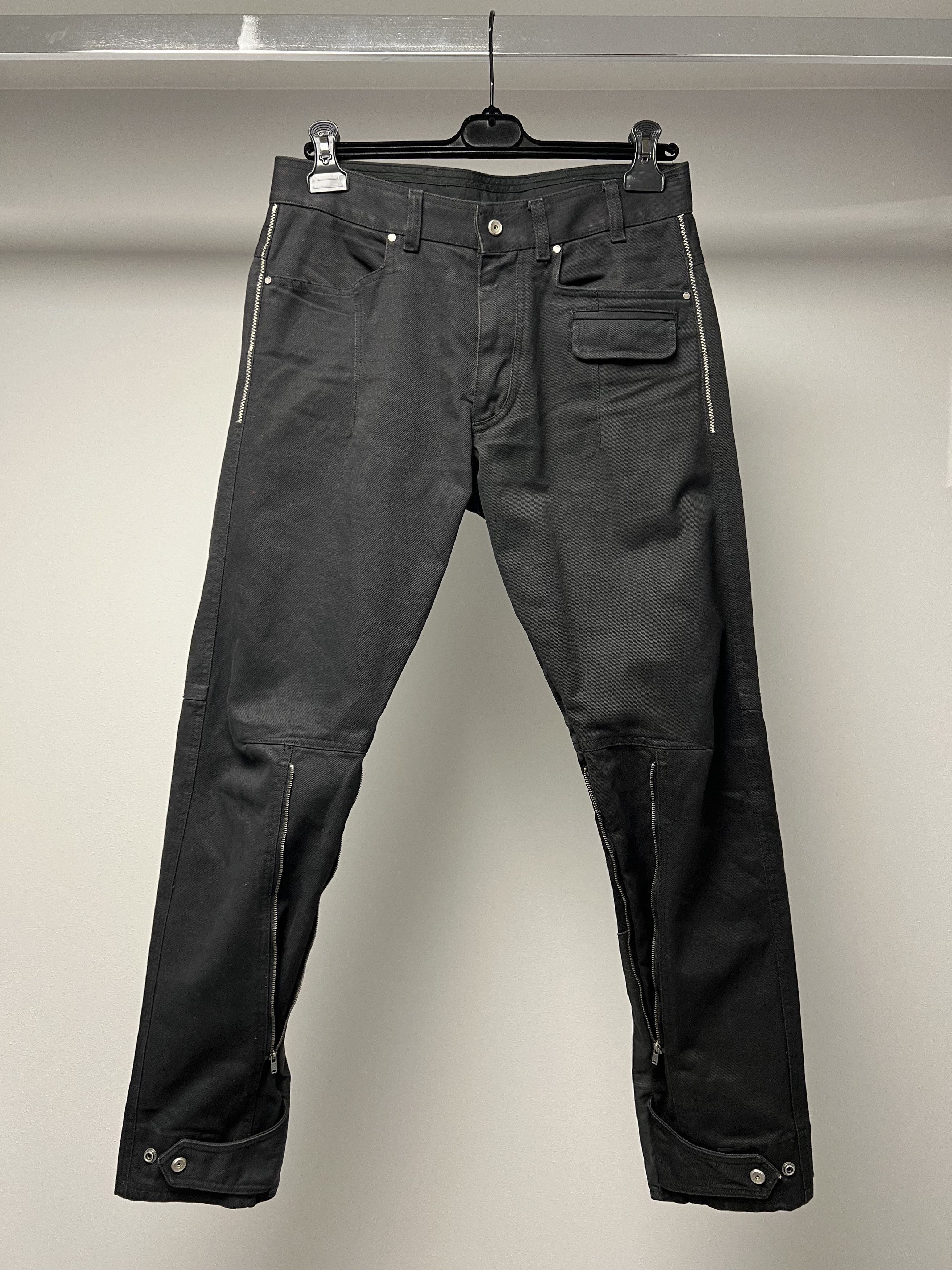 Diesel DIESEL MENS BLACK DENIM W / LEATHER, ZIPPRES & SNAP-ON JEANS Size US 27 - 4 Thumbnail