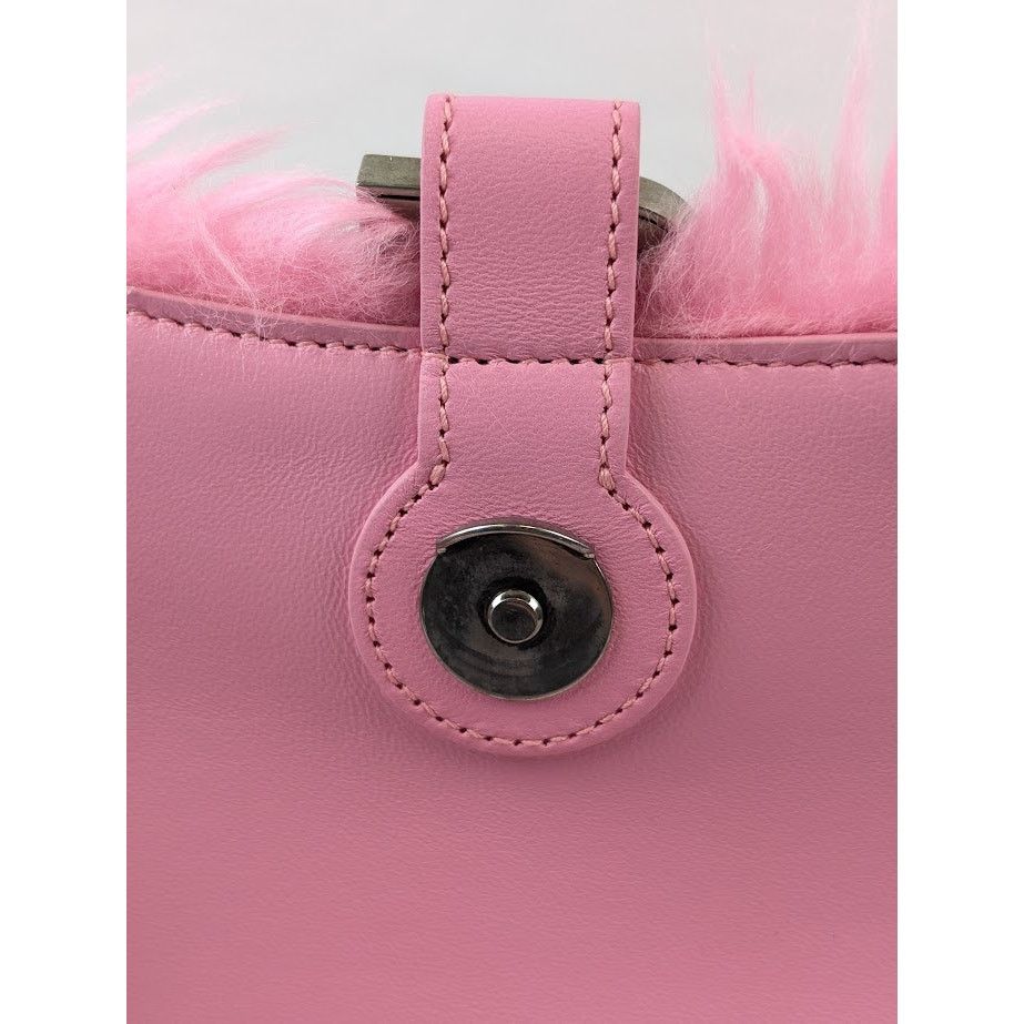 Balenciaga o1rshd1 Size: OS / Fake Fur Shoulder Bag in Pink Size ONE SIZE - 18 Thumbnail
