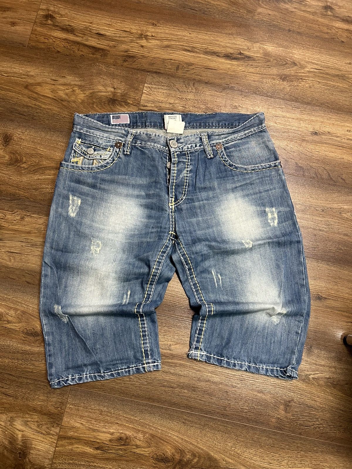 Japanese Brand × True Religion Vintage Y2K True Religion wide leg distressed shorts Size US 36 / EU 52 - 3 Thumbnail