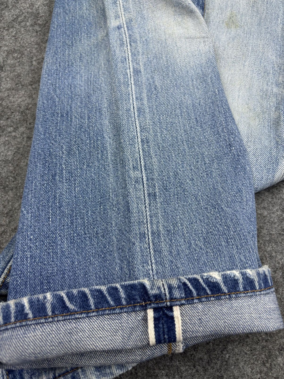 Levi's Vintage Clothing Vintage 90s LEVIS 501 Capital E Denim F802 Size US 27 - 13 Thumbnail