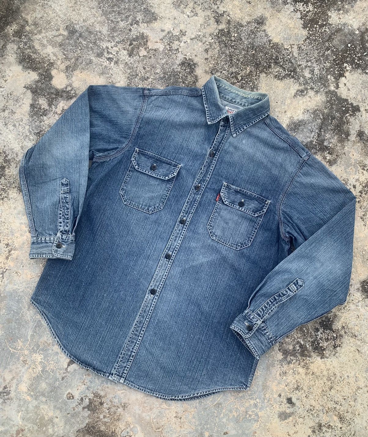 Levi's × Vintage LEVI’S Red Tab Denim Shirt Size US L / EU 52-54 / 3 - 2 Thumbnail