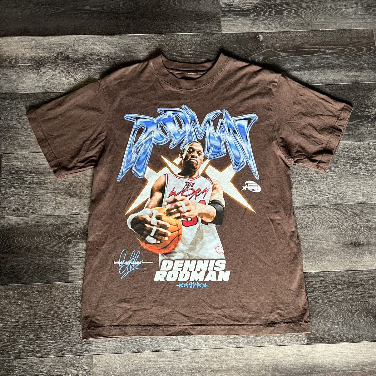 Vintage Dennis Rodman Brand Fly Lettering Oversized Graphic T Shirt Size US S / EU 44-46 / 1 - 1 Thumbnail