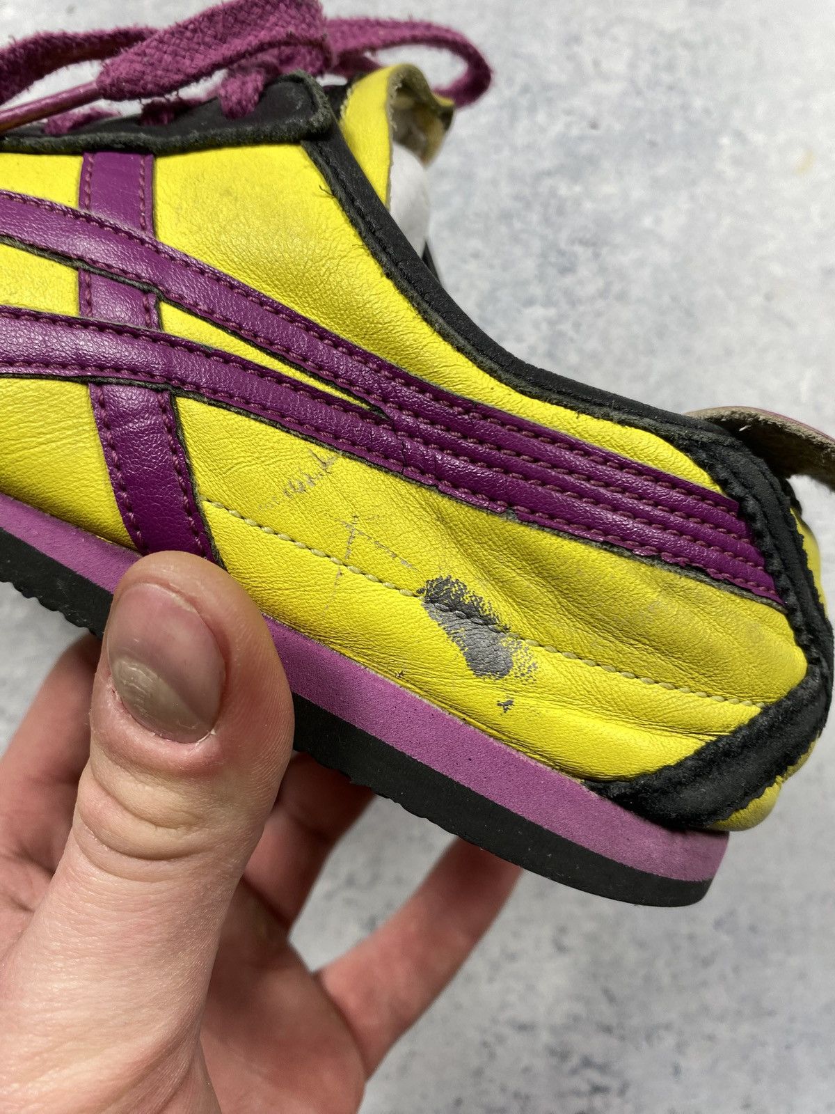 Asics Vintage Asics Onitsuka Yellow Leather Shoes Size US6 Size US 6 / EU 39 - 8 Thumbnail
