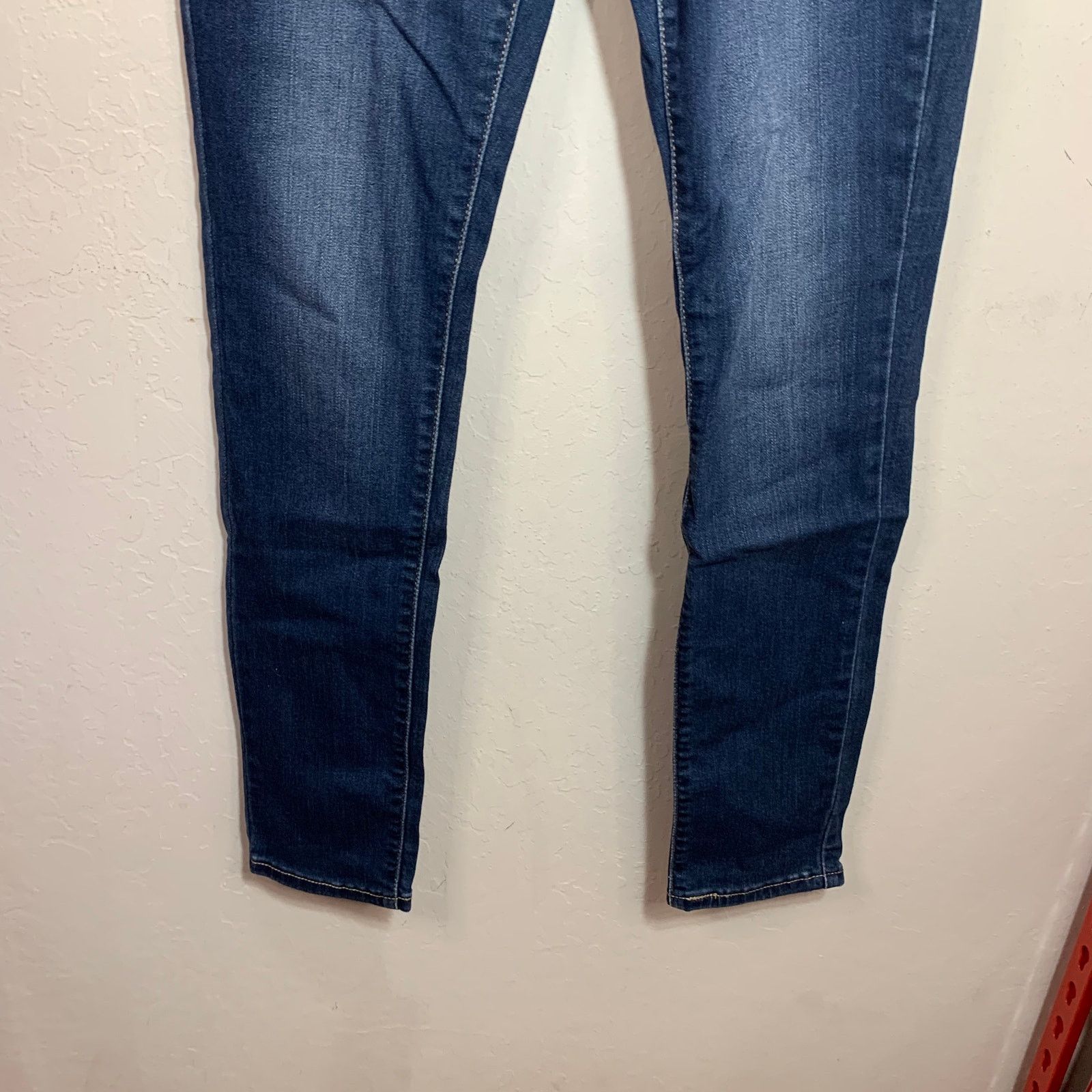 Levi's Levi's Blue Jeans for Women Size 28 (311 Shaping Skinny) Size 28" / US 6 / IT 42 - 6 Thumbnail