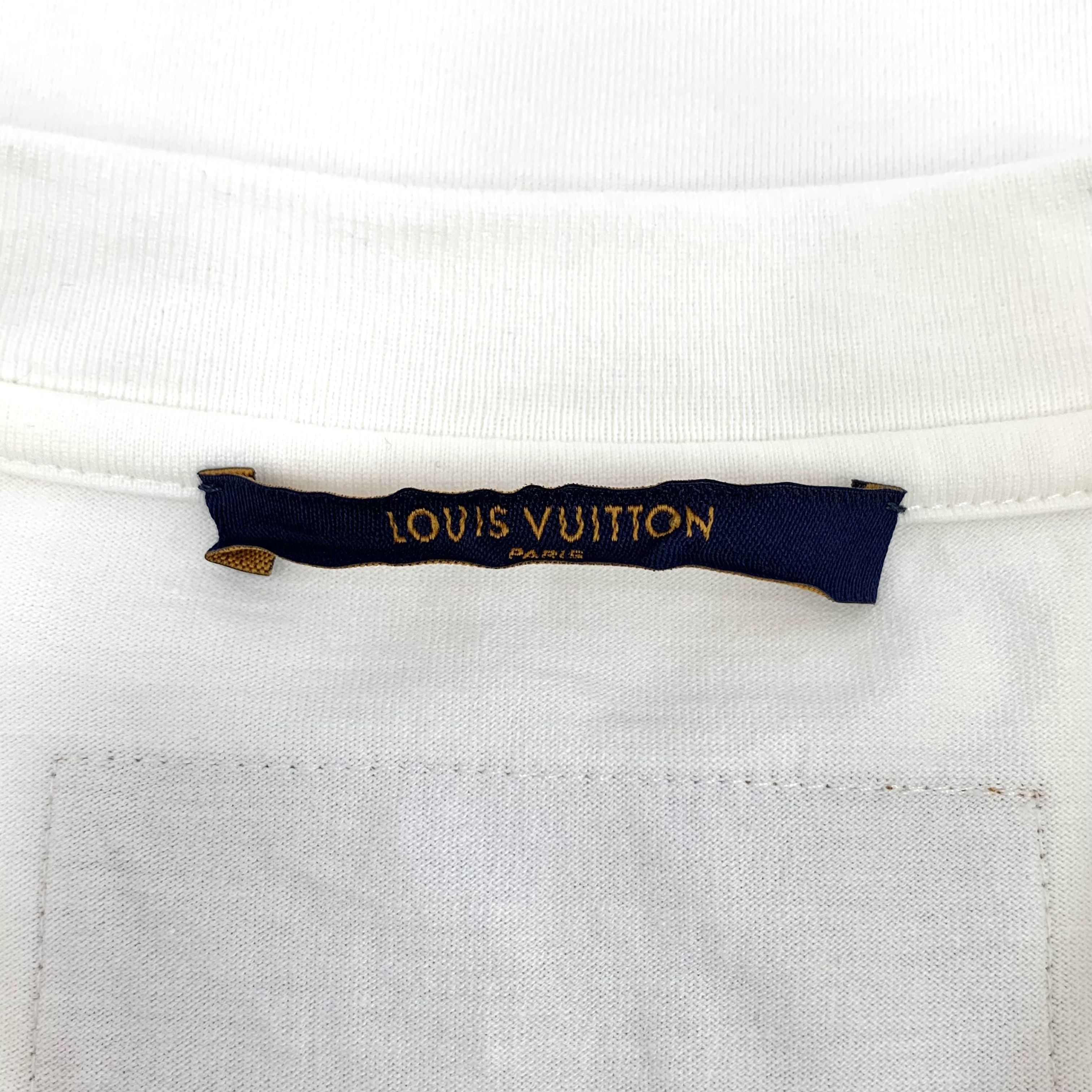 Louis Vuitton Louis Vuitton Embossed Logo Tee White (XL) Size US XL / EU 56 / 4 - 5 Thumbnail
