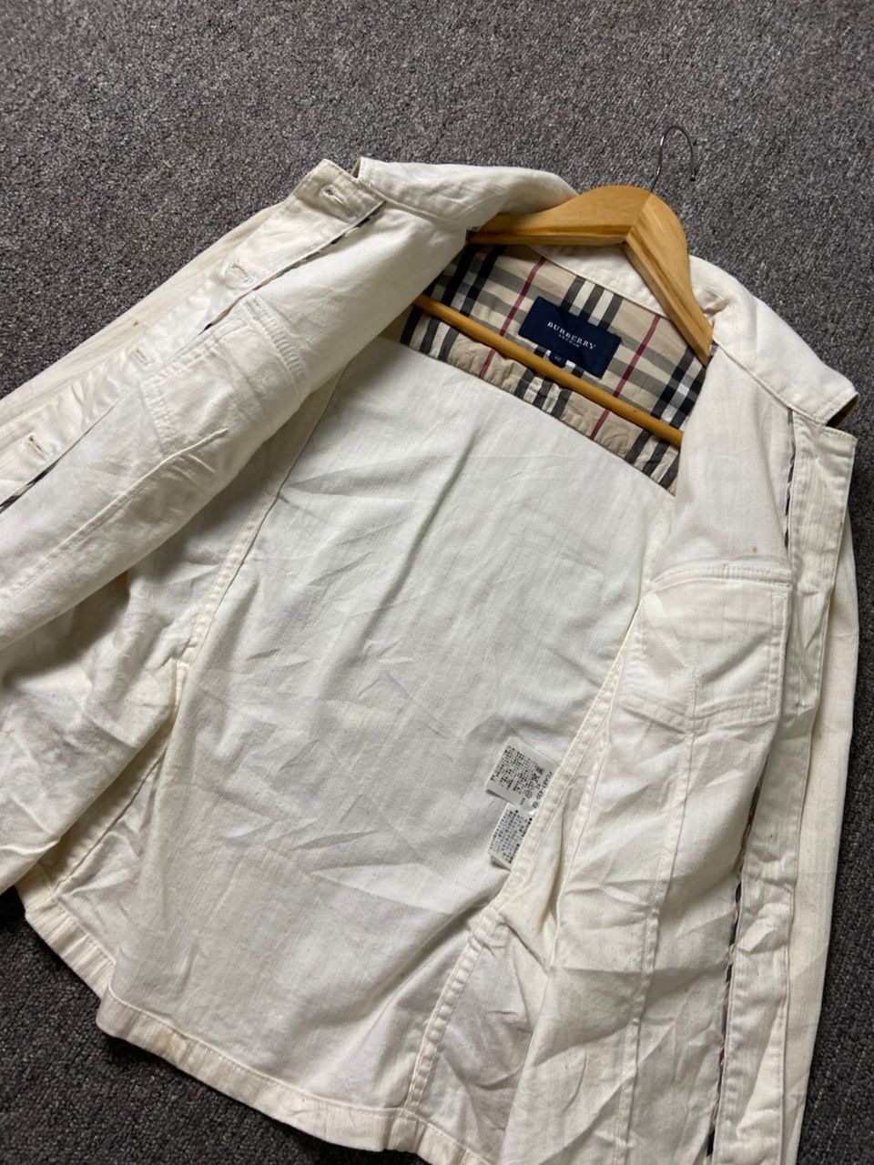 Burberry Burberry London Cropped Denim Jacket (202) Size XS / US 0-2 / IT 36-38 - 9 Thumbnail