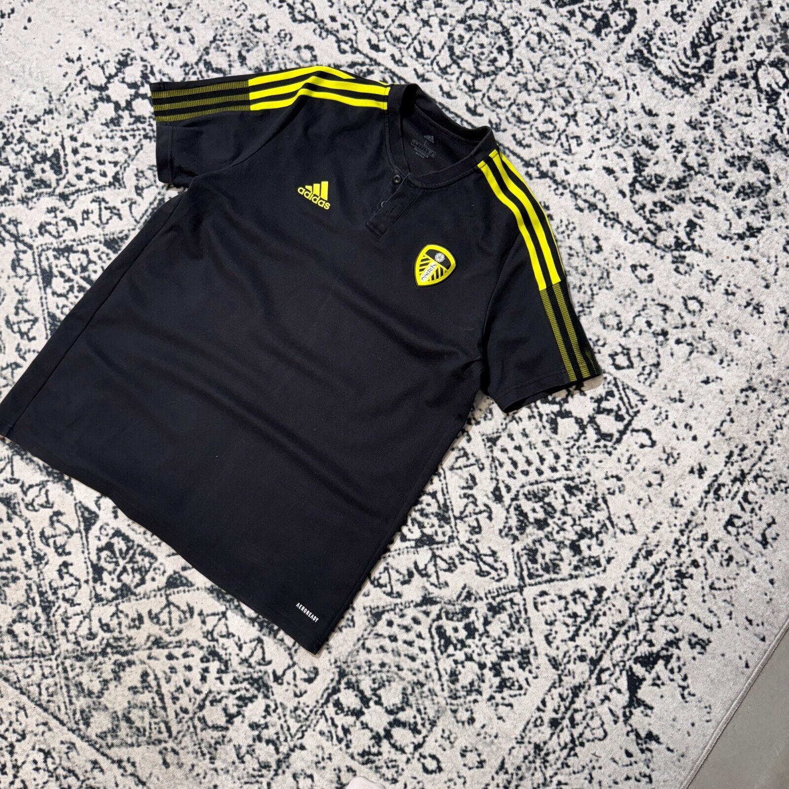 Adidas × Vintage Vintage Adidas Black Polyester Jersey T-Shirt Size L Spelout Size US L / EU 52-54 / 3 - 2 Thumbnail