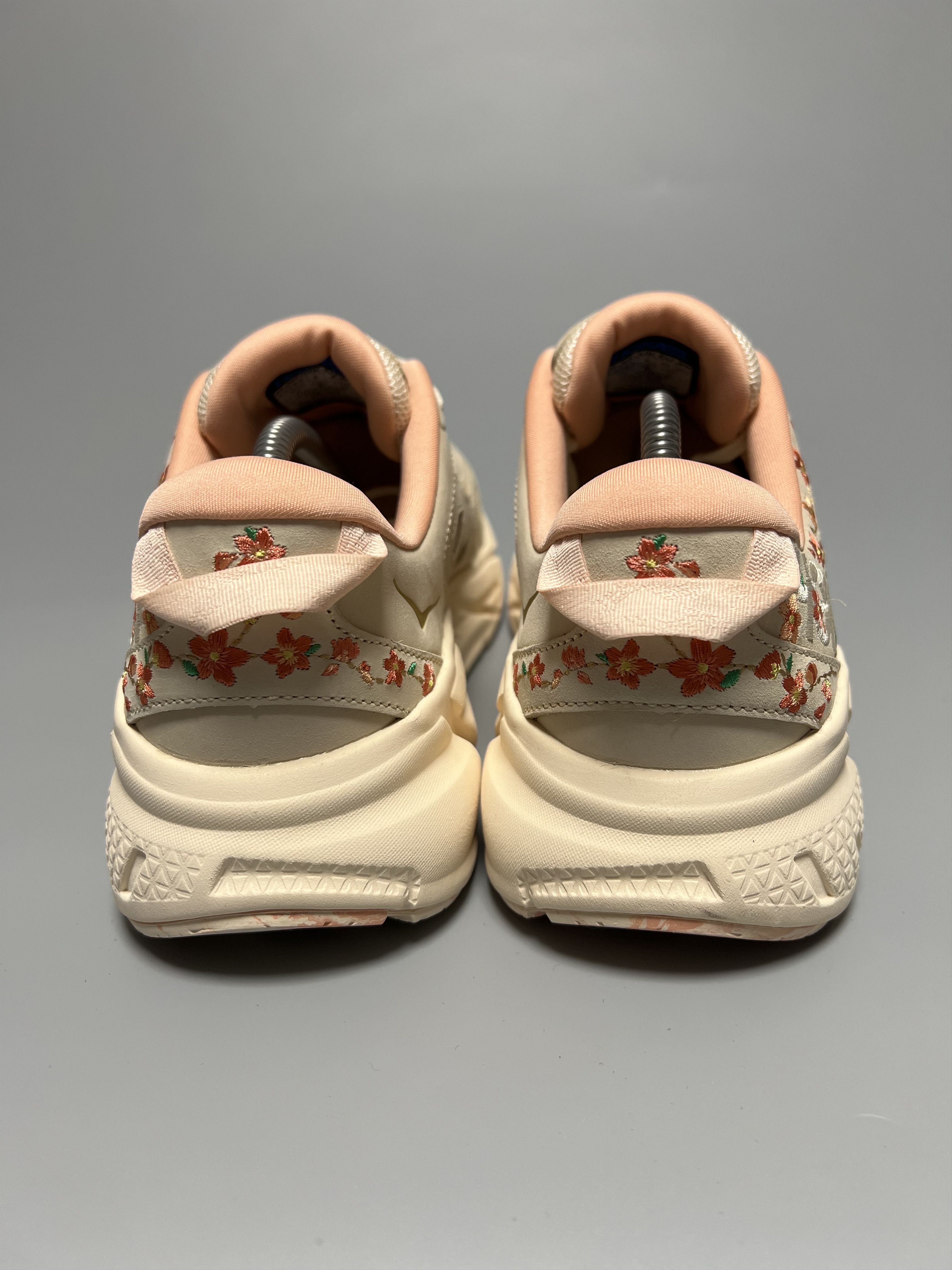 Hoka Hoka One One Clifton L BP 'Vibrant Bloom Pack' Size US 9.5 / IT 39.5 - 3 Thumbnail