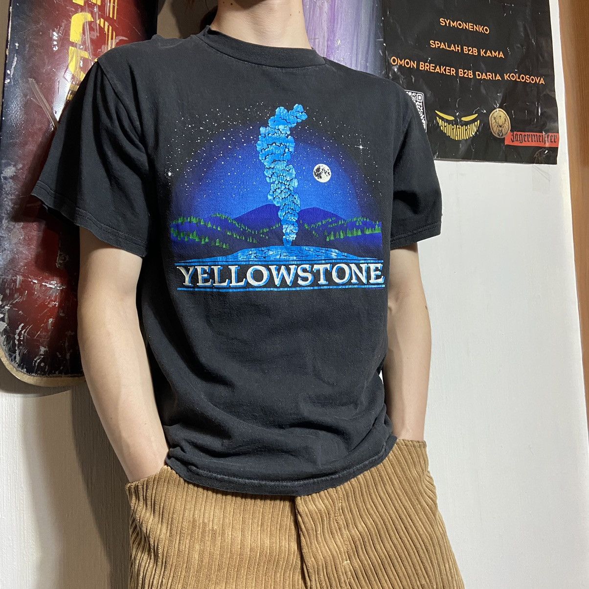 Band Tees × Vintage 📌 Vintage Washed Faded Yellowstone Band Tee T-Shirt Size US L / EU 52-54 / 3 - 9 Thumbnail
