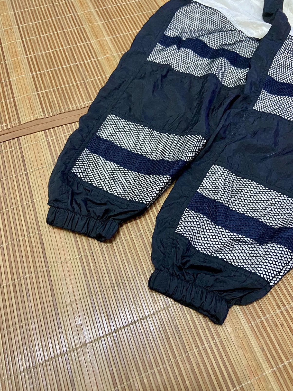 Nike × Vintage VINTAGE 90's NIKE AIR UPTEMPO WINDBREAKER Size US L / EU 52-54 / 3 - 12 Thumbnail