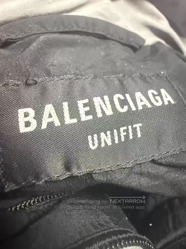 Balenciaga Balenciaga Soccer Embroidered Puffer Jacket Size US S / EU 44-46 / 1 - 3 Thumbnail