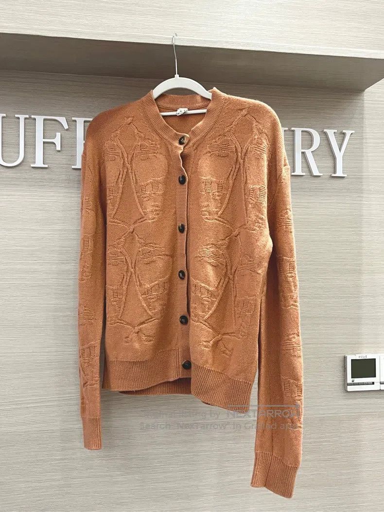 Hermes Hermes Orange Sweater Size XS / US 0-2 / IT 36-38 - 1 Thumbnail