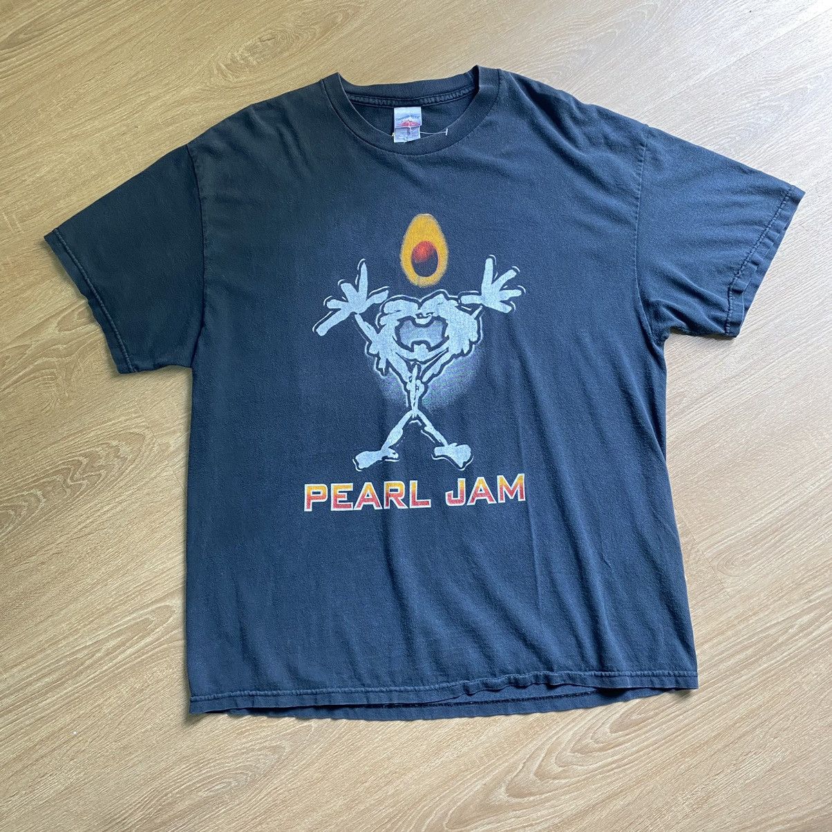 Band Tees × Vintage RARE! Vintage 2006 Pearl Jam Tour Eddie Band Tees Size US XL / EU 56 / 4 - 4 Thumbnail