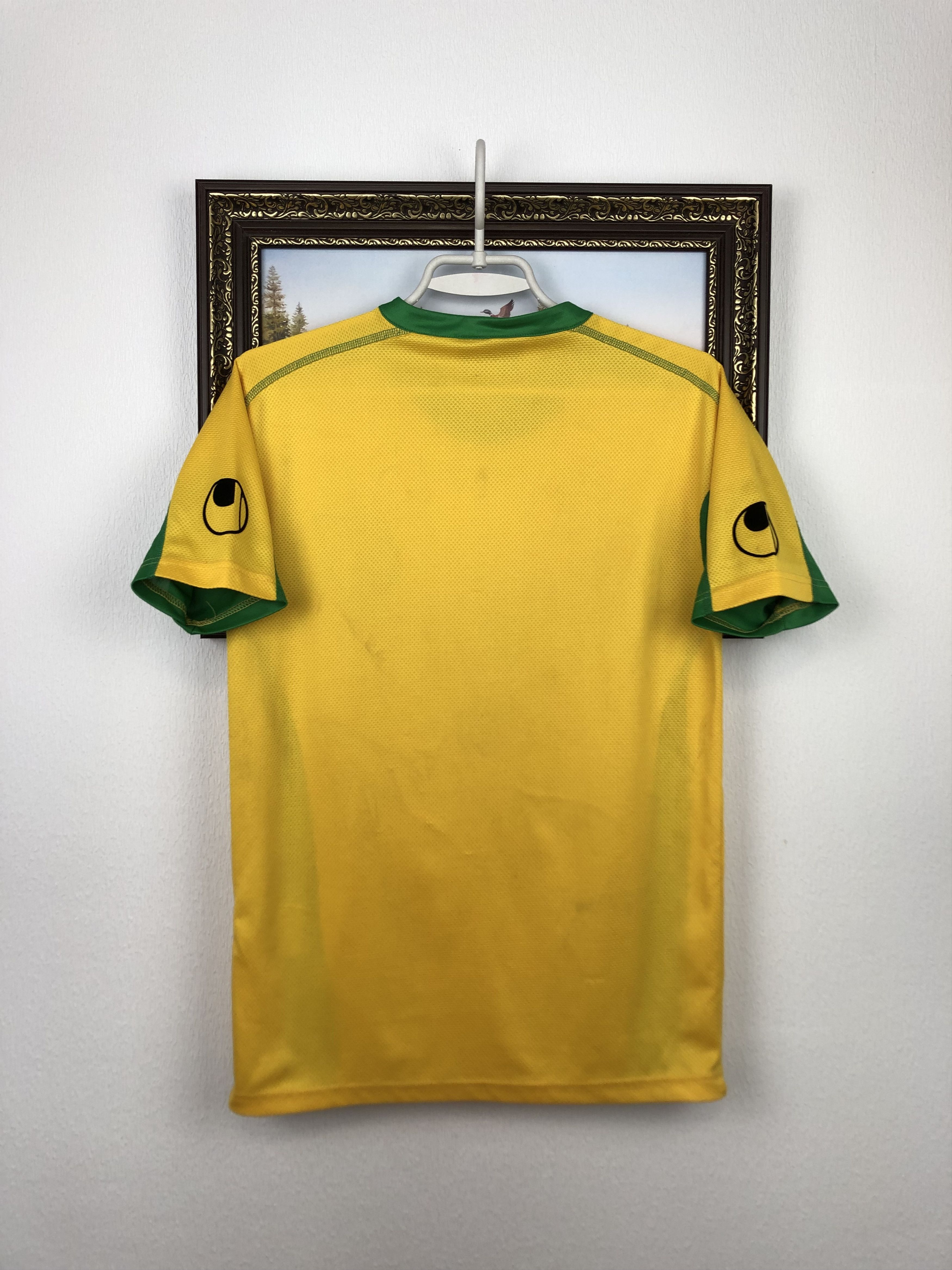 Vintage Jamaica football shirt 2005 Soccer Mens Jersey Slim Fit Size US M / EU 48-50 / 2 - 9 Thumbnail