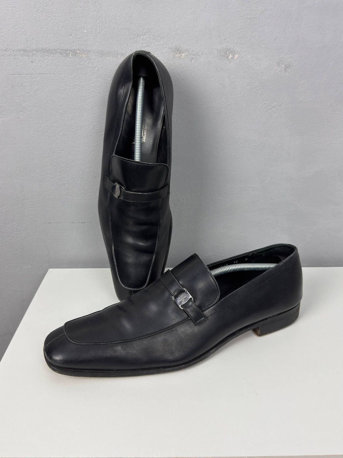 Salvatore Ferragamo Salvatore Ferragamo Gancini Leather Loafers Black US 12 Size US 12 / EU 45 - 1 Thumbnail