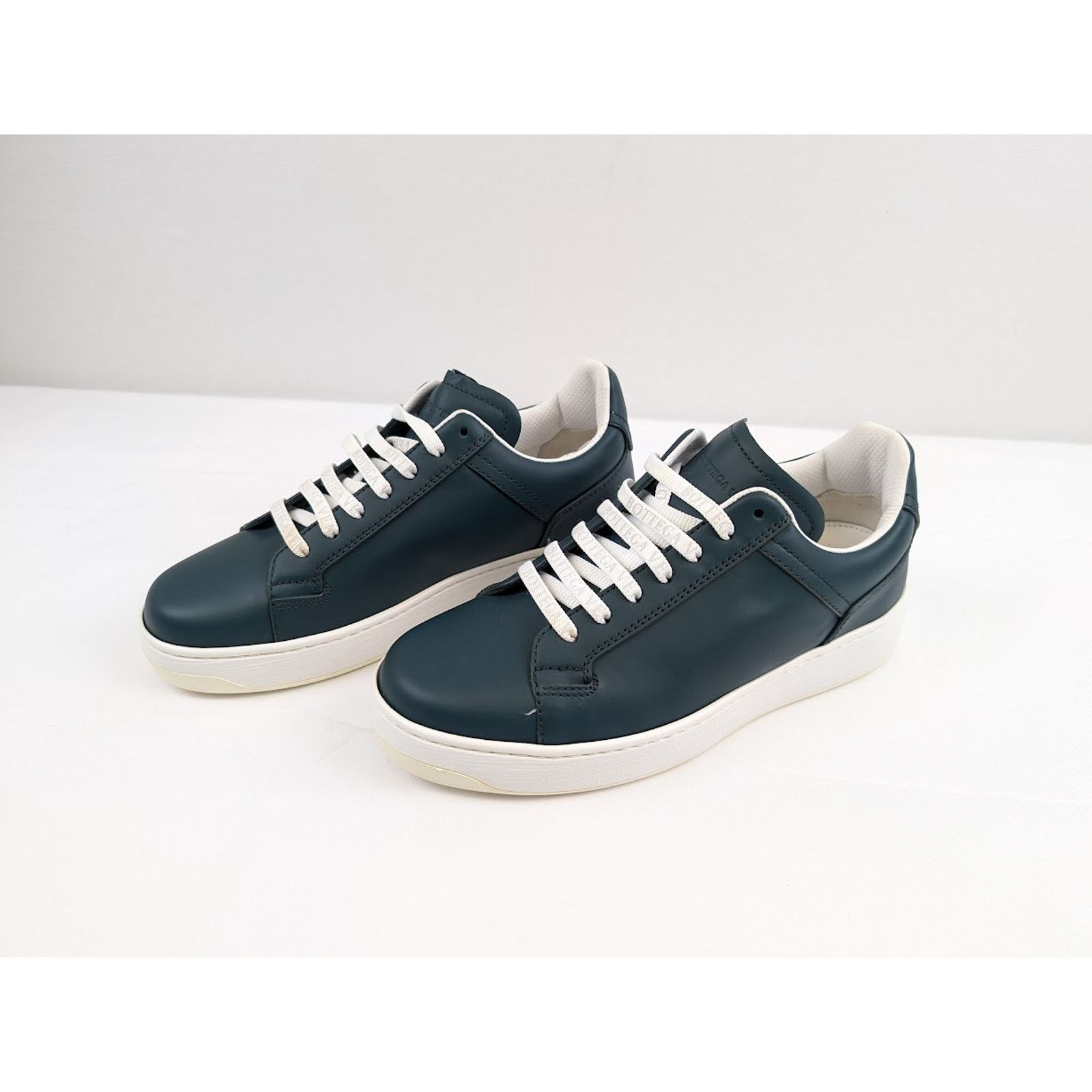 Bottega Veneta o1rshd1 Bolt Calf Low-Top Sneakers in Ottanio Size US 8.5 / EU 41-42 - 16 Thumbnail