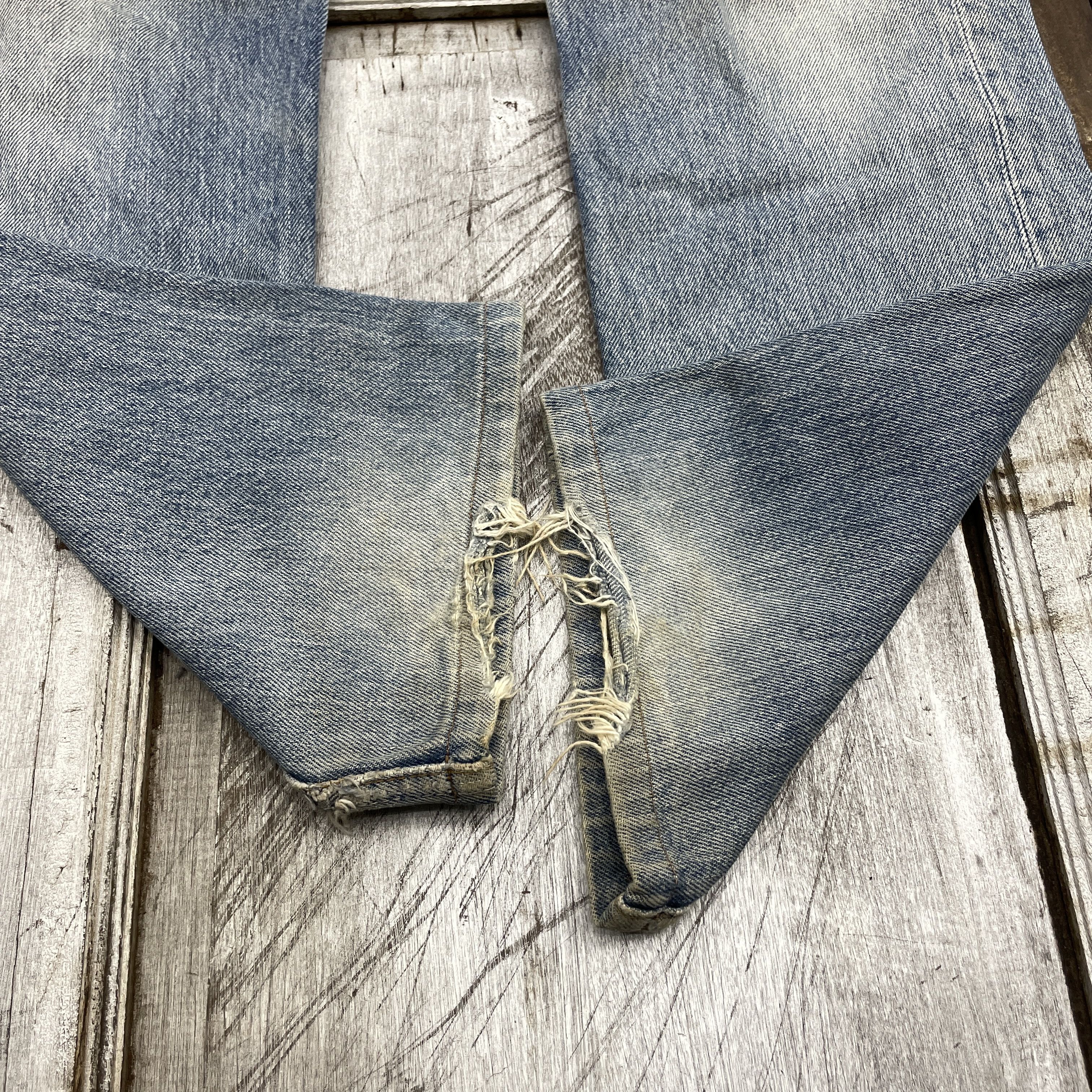 Levi's × Vintage Vintage Levi's 501 Faded Distressed Jeans-WC313 Size US 29 - 6 Thumbnail