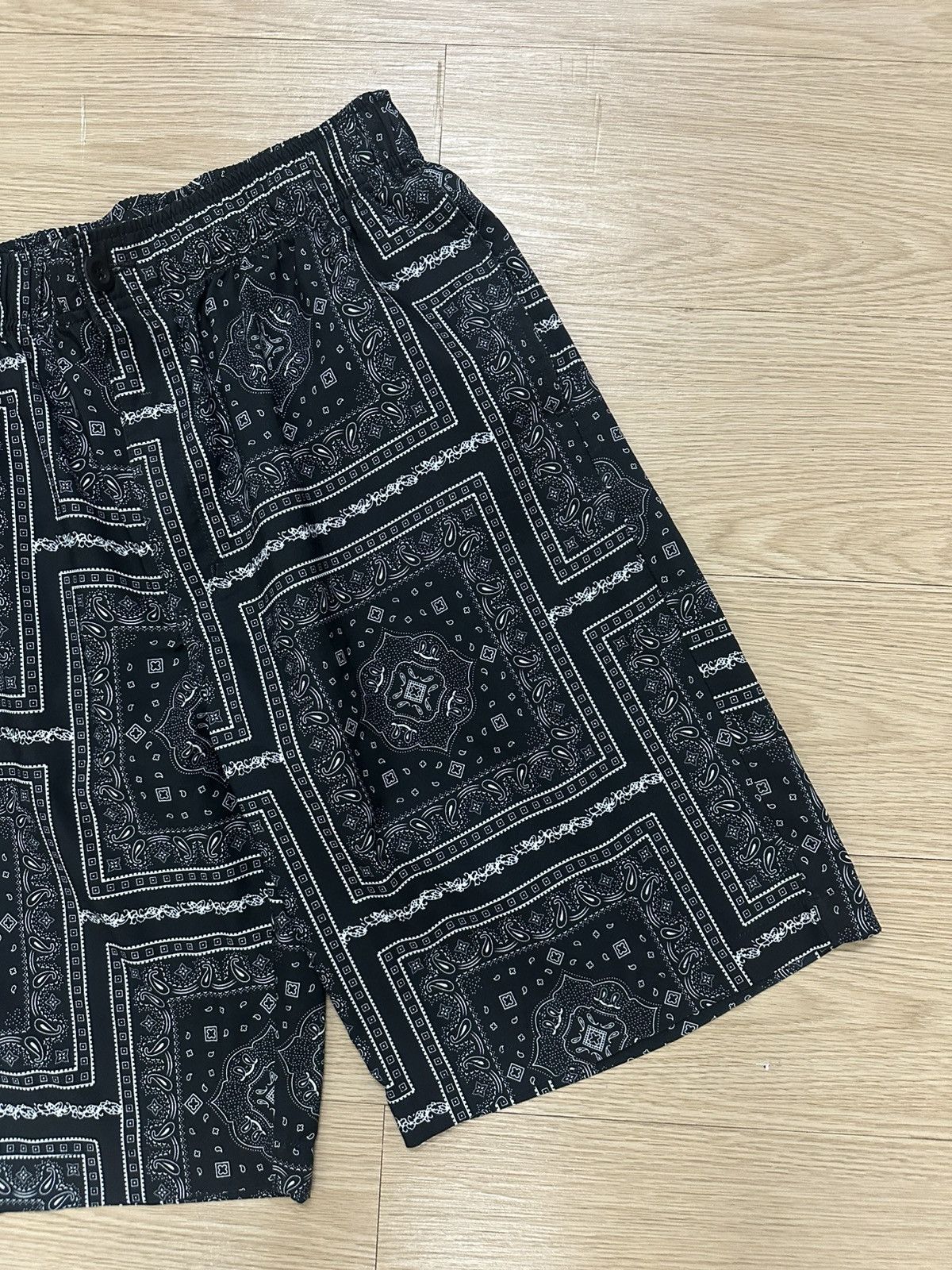 Designer Rare And Beautiful United Aviation Bandana Paisley Shorts Size US 30 / EU 46 - 4 Thumbnail